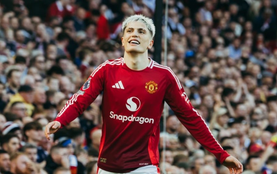 Dan sao tre toa sang giup MU thang nguoc Brentford hinh anh