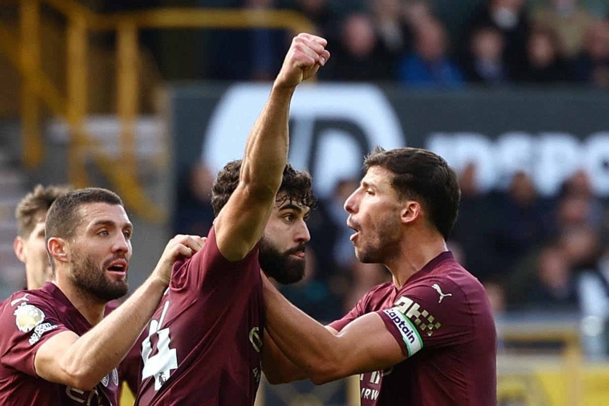 Manchester City kiem bon tien tu UEFA hinh anh