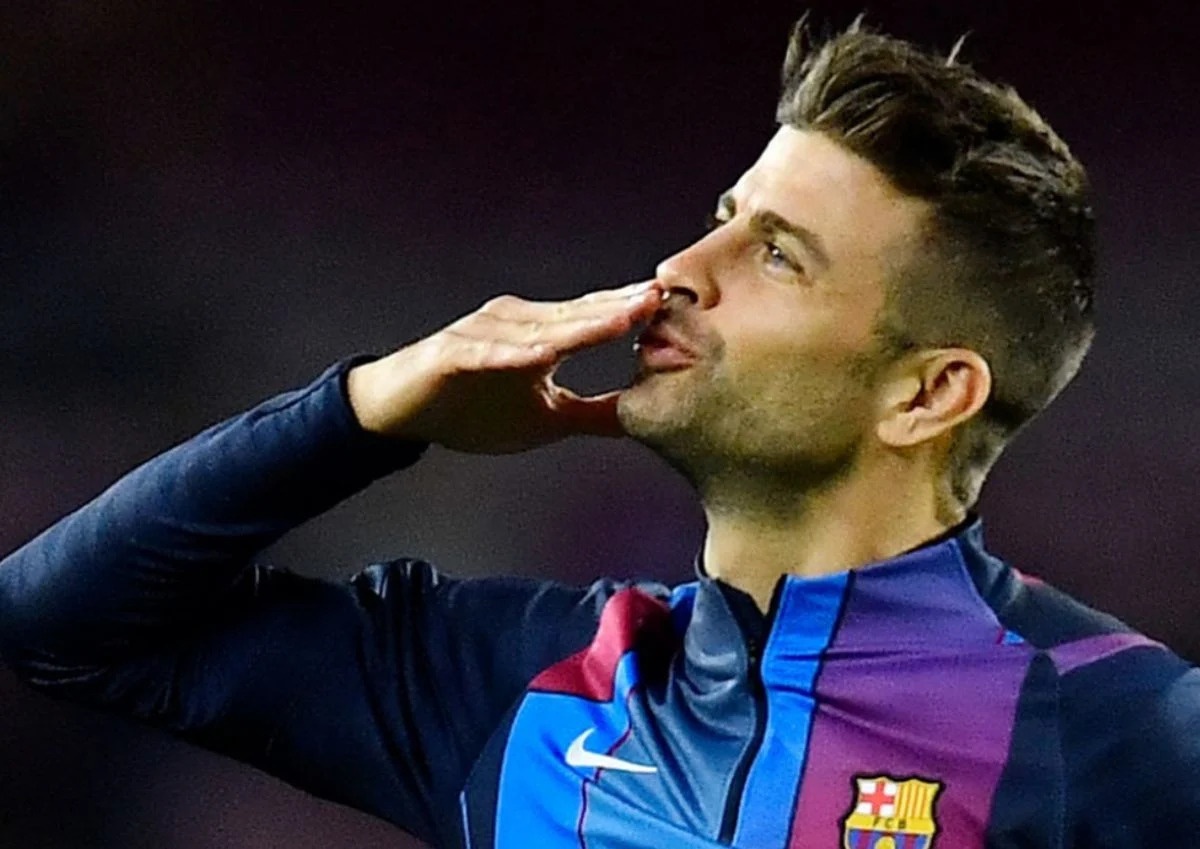 Pique lai ‘da xoay’ Real Madrid sau man huy diet tai Bernabeu hinh anh