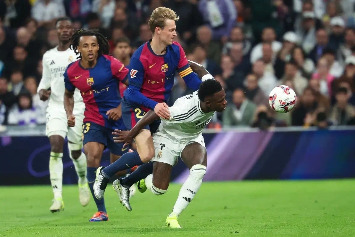 Buoc ngoat De Jong hinh anh