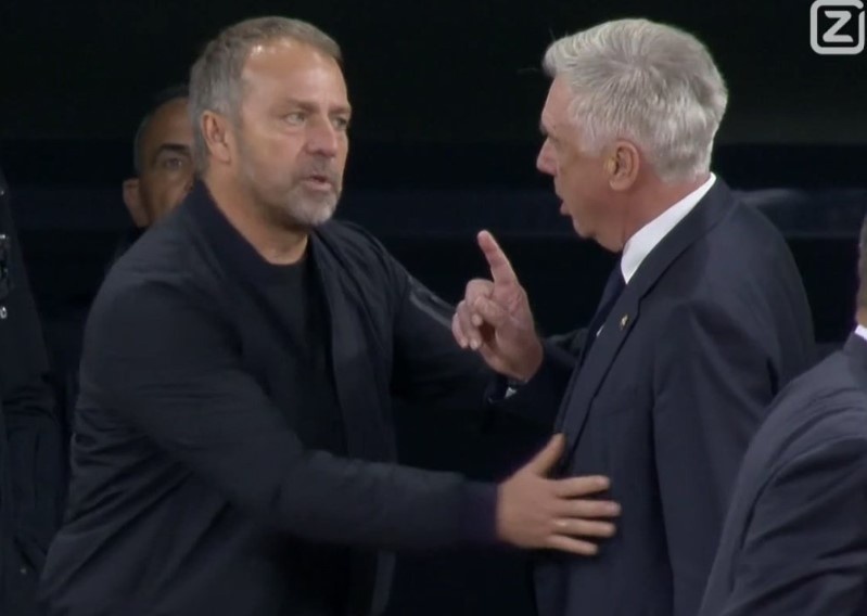 HLV Ancelotti noi gian hinh anh