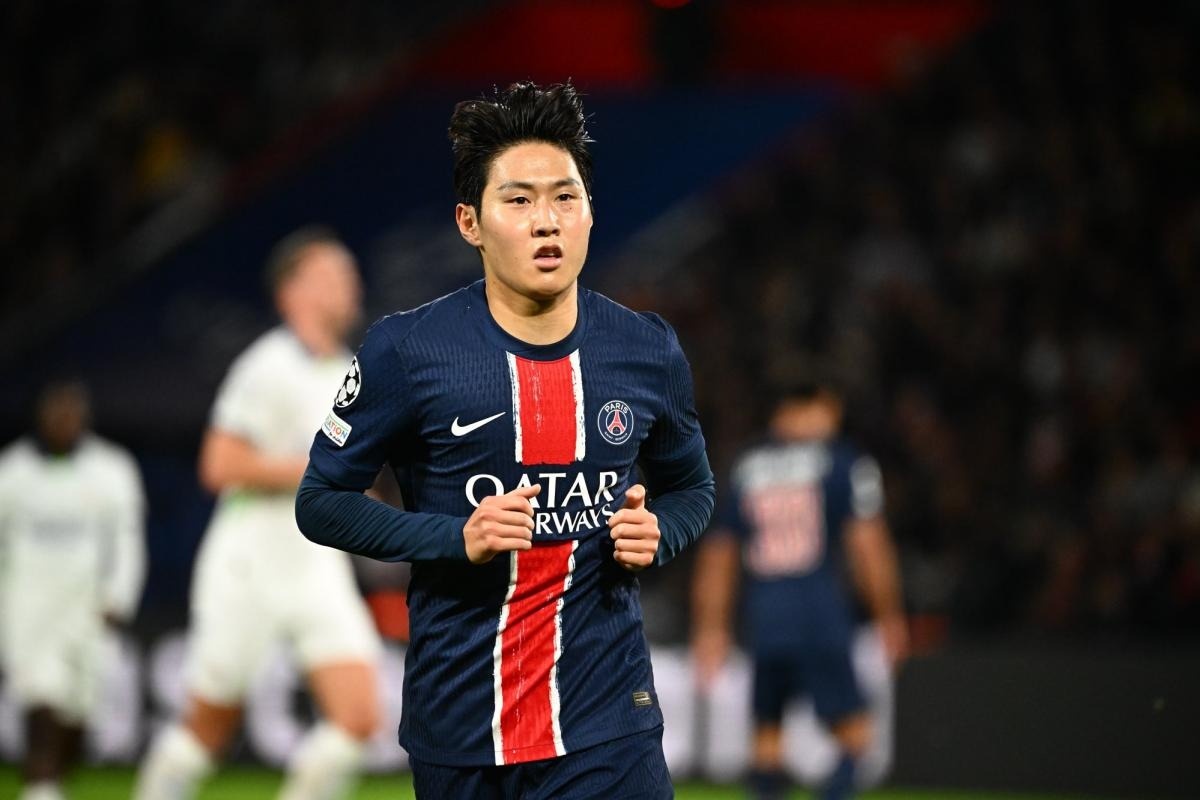 Vi the cua Lee Kang-in hinh anh