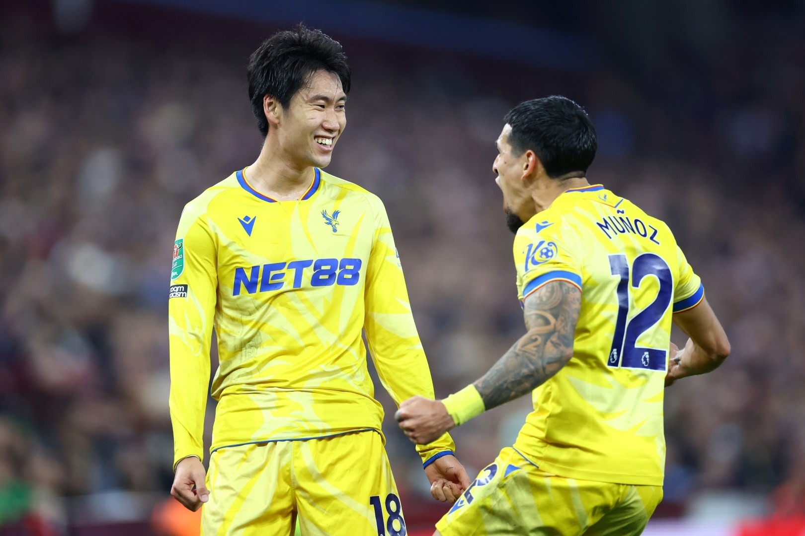 Aston Villa thua soc tren san nha hinh anh