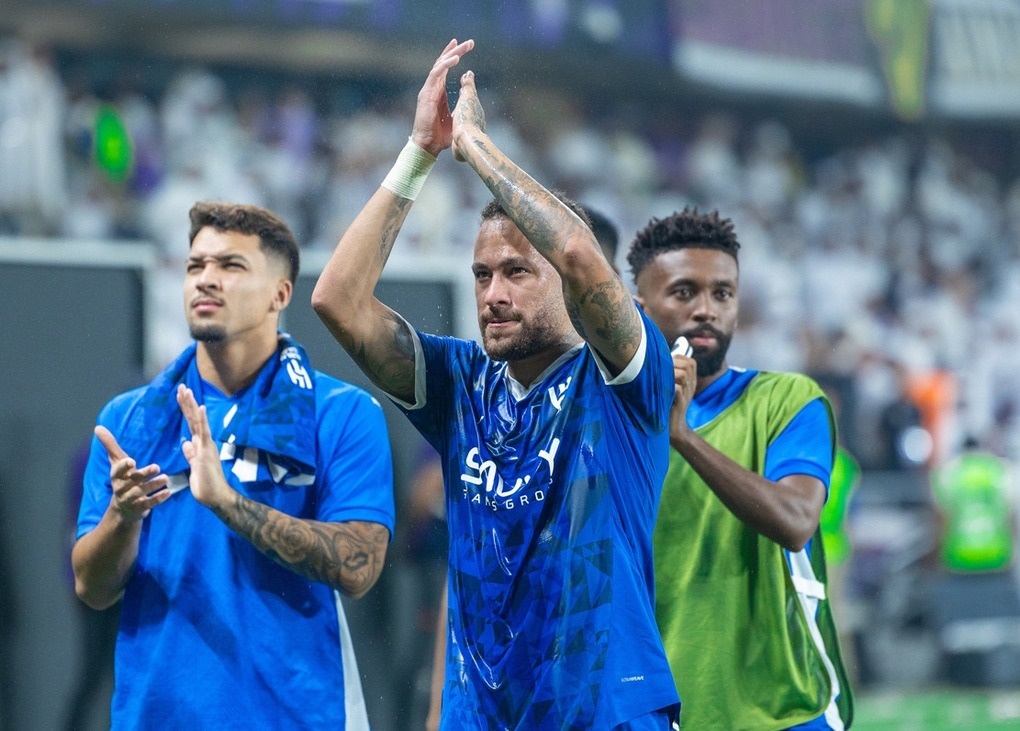 Tin xau ap den voi Neymar hinh anh