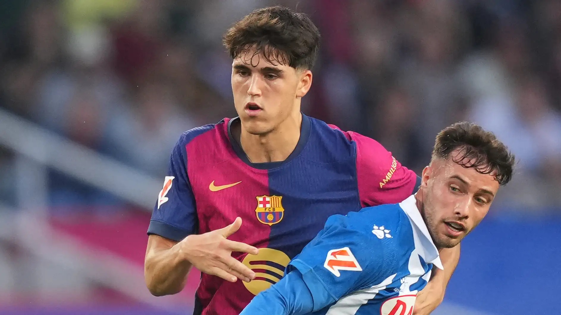 Nga mu truoc Barcelona hinh anh