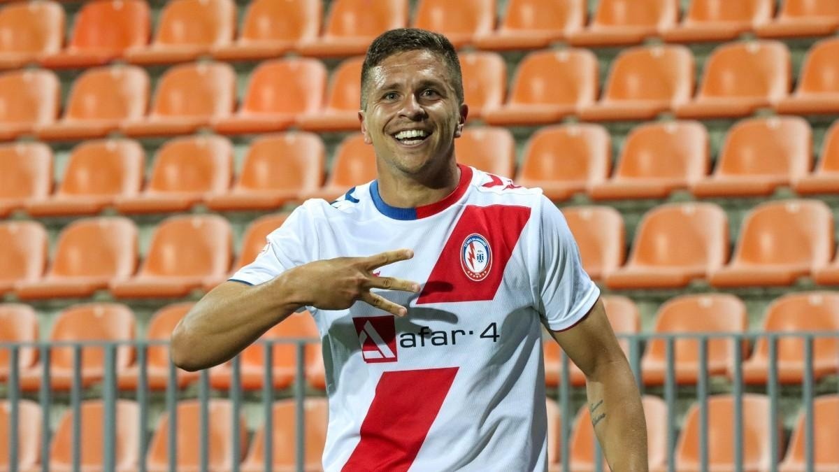 Con trai Simeone gay tranh cai hinh anh