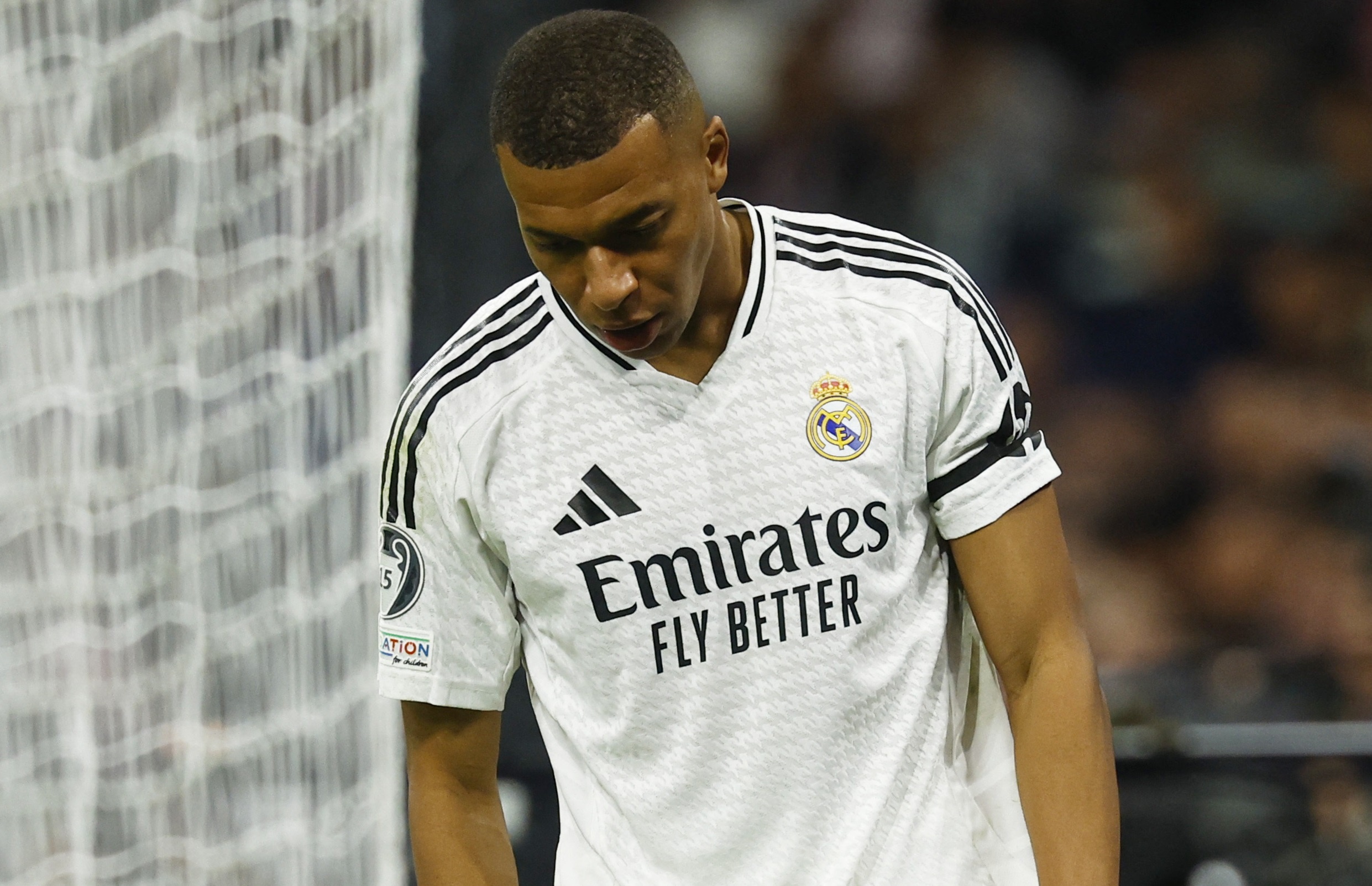 Real Madrid tham bai truoc AC Milan hinh anh