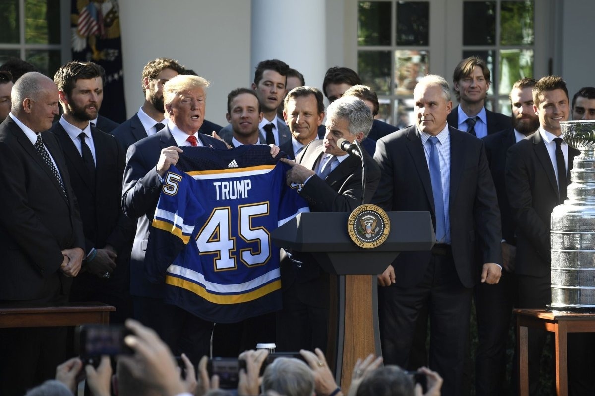 Gioi chu the thao My thang lon nho ong Trump hinh anh