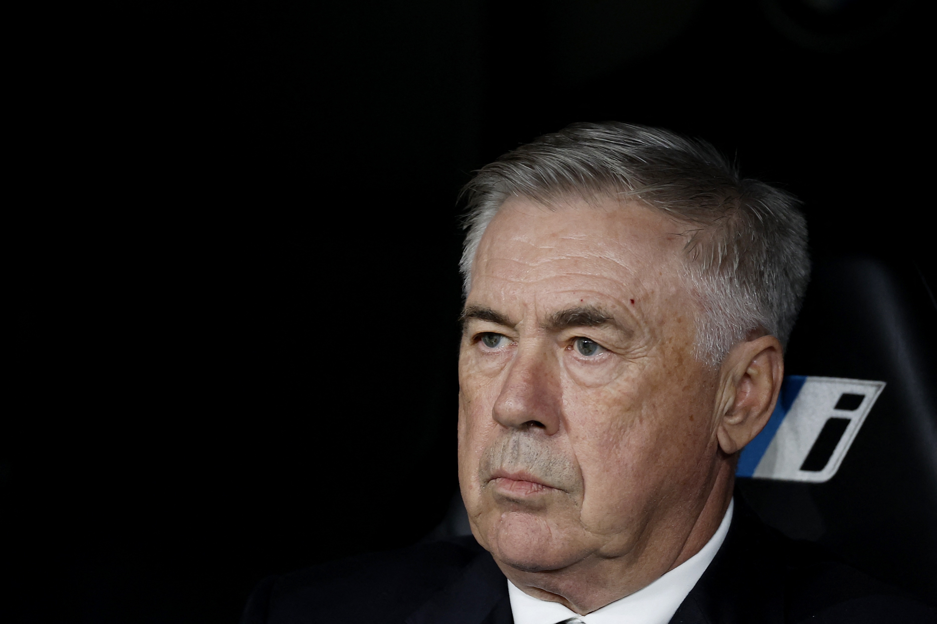 Ancelotti thua nhan co the bi sa thai hinh anh