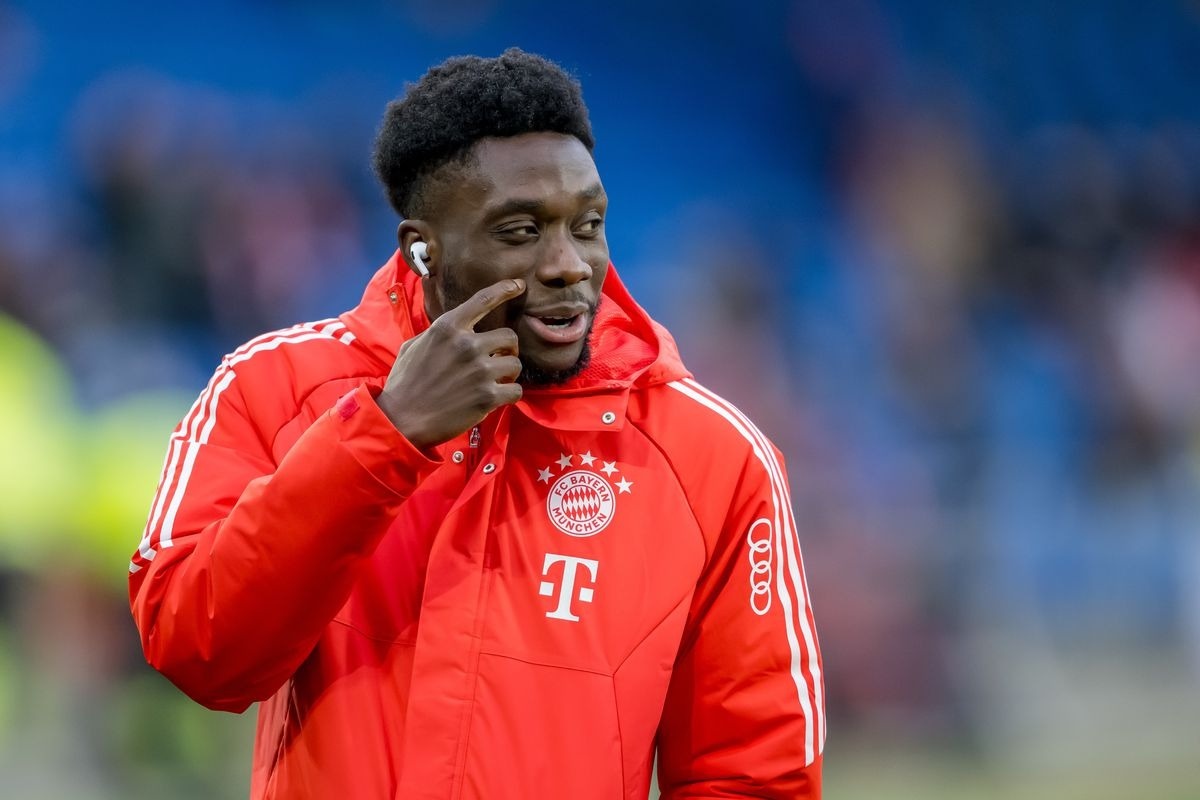 Nguoi dai dien Davies noi gian hinh anh