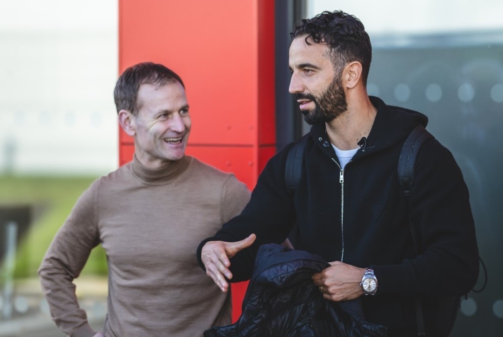 3 sep lon MU don Amorim tai Carrington hinh anh