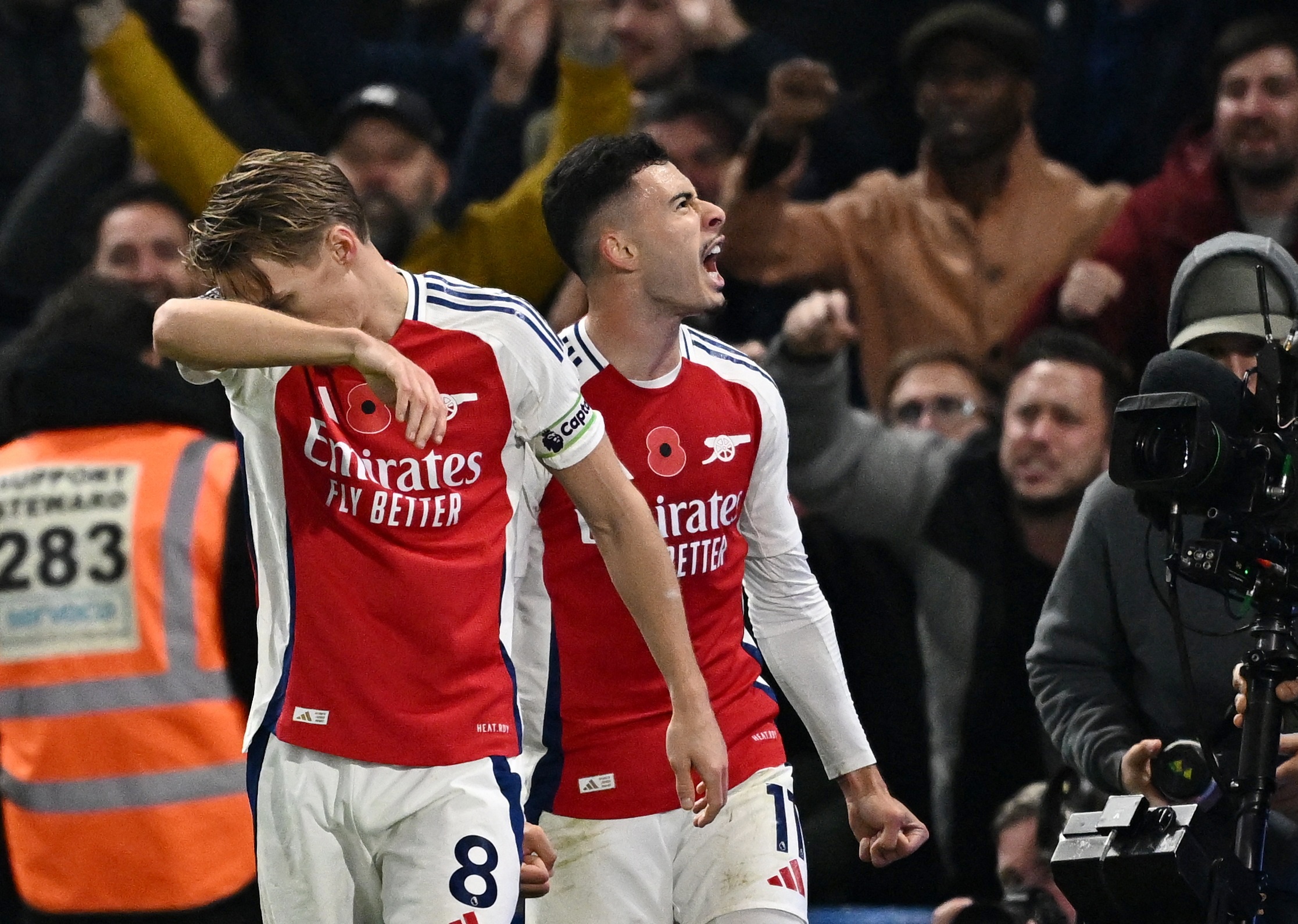 Arsenal gan nhu het co hoi vo dich hinh anh