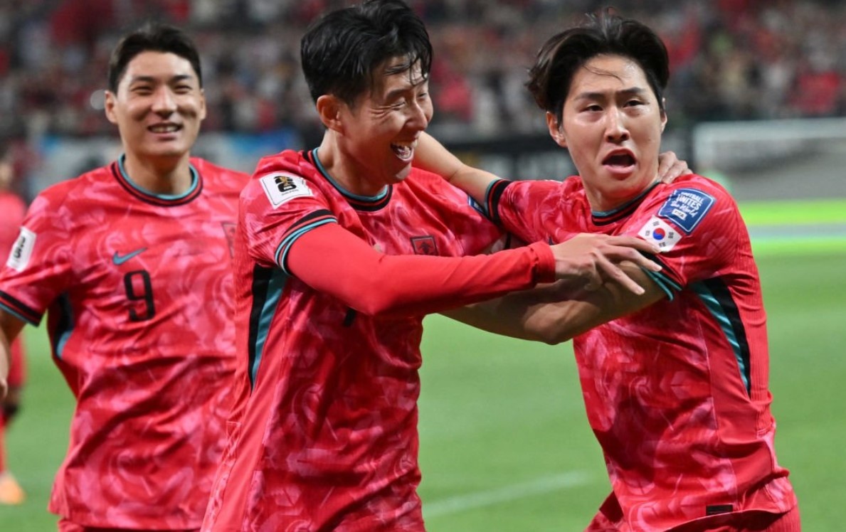 Son Heung-min toa sang o vong loai World Cup hinh anh