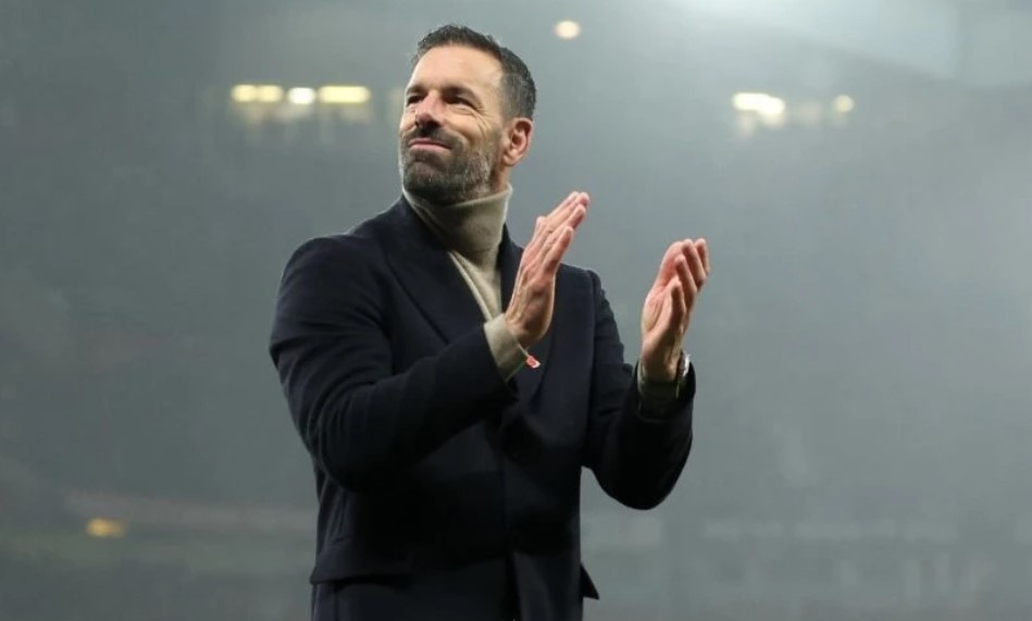 Amorim khien Van Nistelrooy vo mong hinh anh