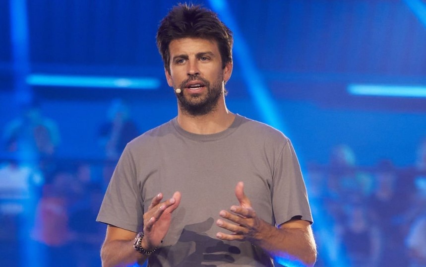 Pique danh gia Ronaldo thap hon Messi hinh anh