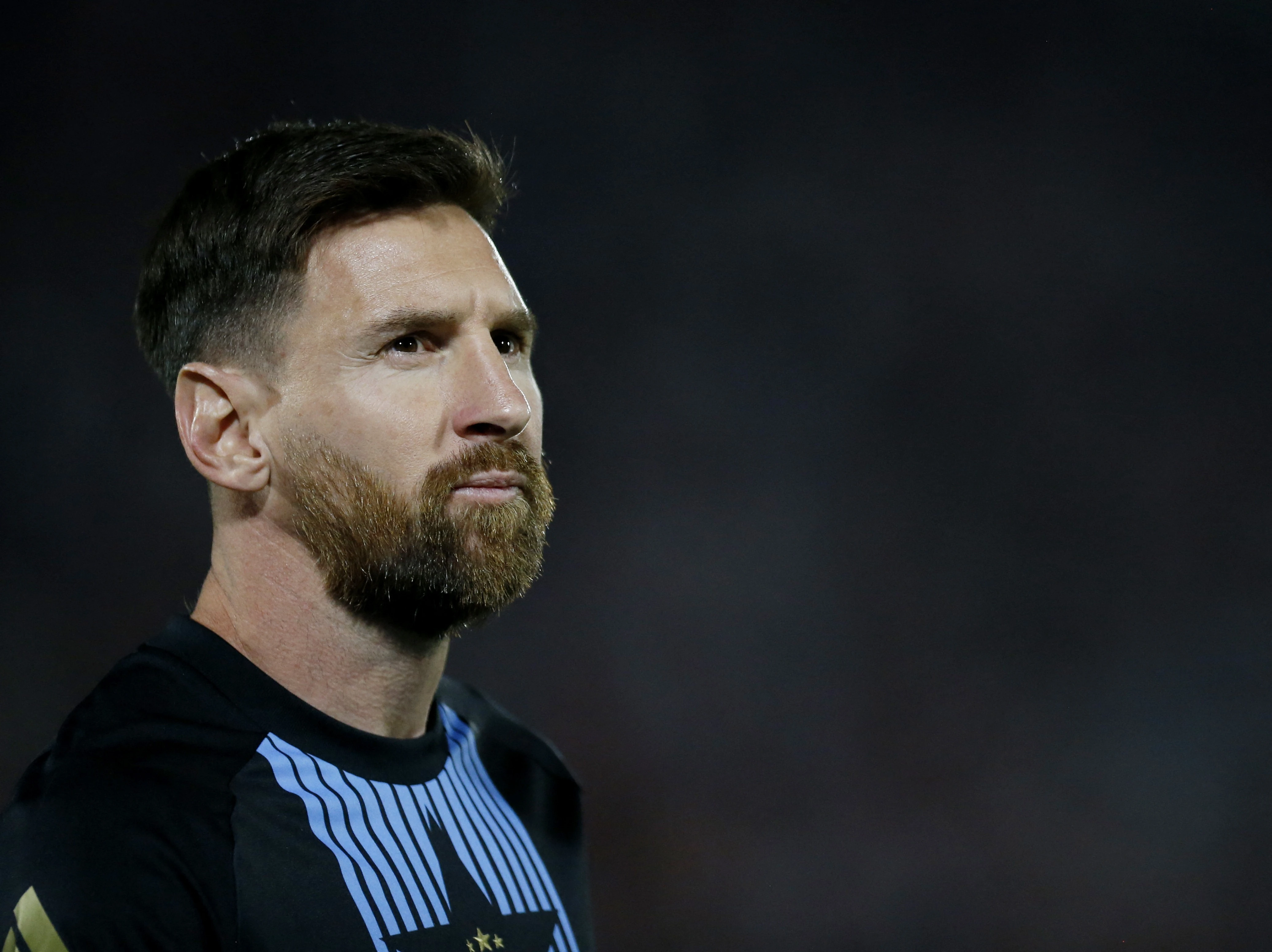 Cau thu Paraguay xin loi Messi hinh anh