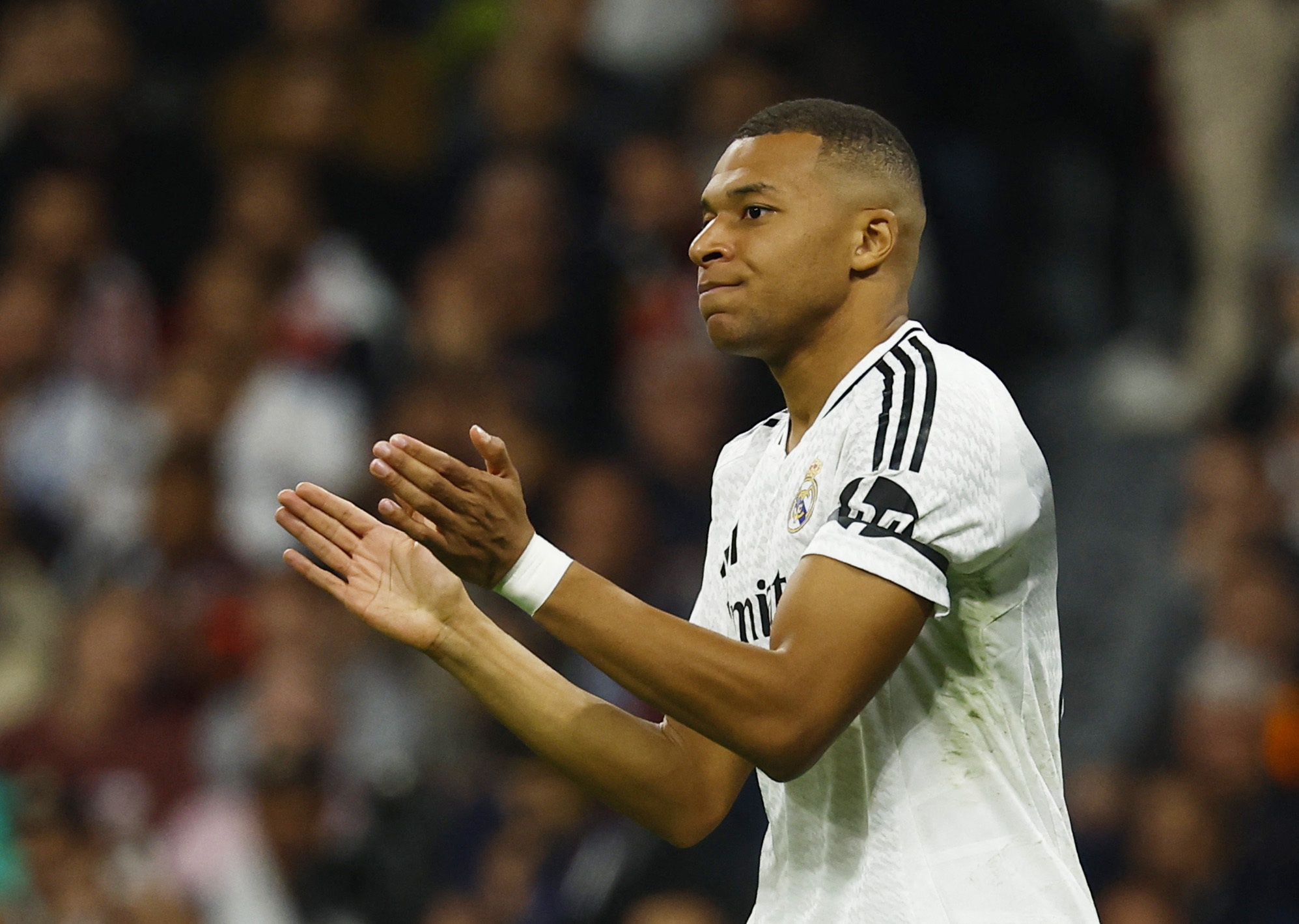 Sai lam nghiem trong khien PSG thua kien Mbappe hinh anh