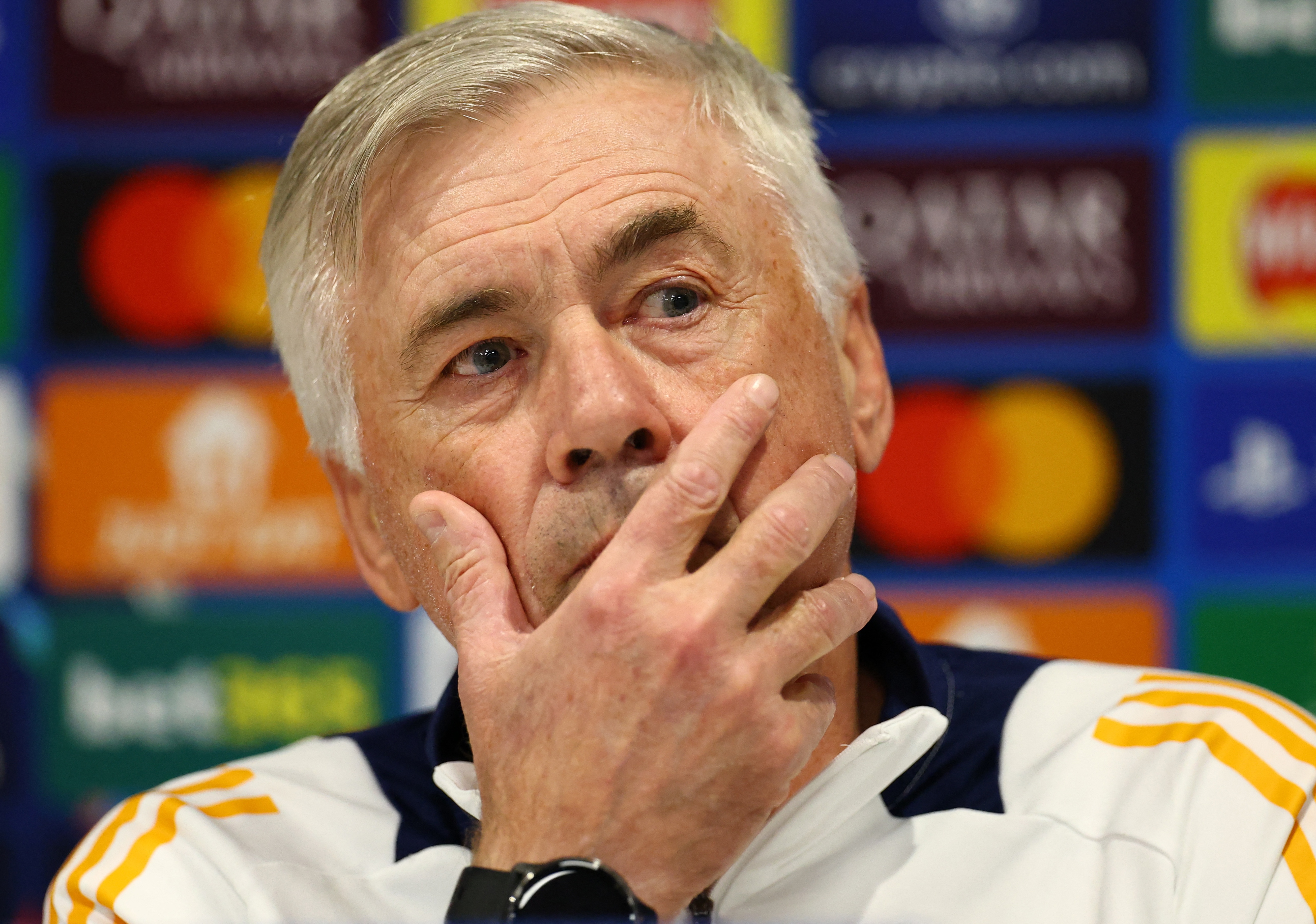 HLV Ancelotti: 'Toi khong phai ke ngoc' hinh anh