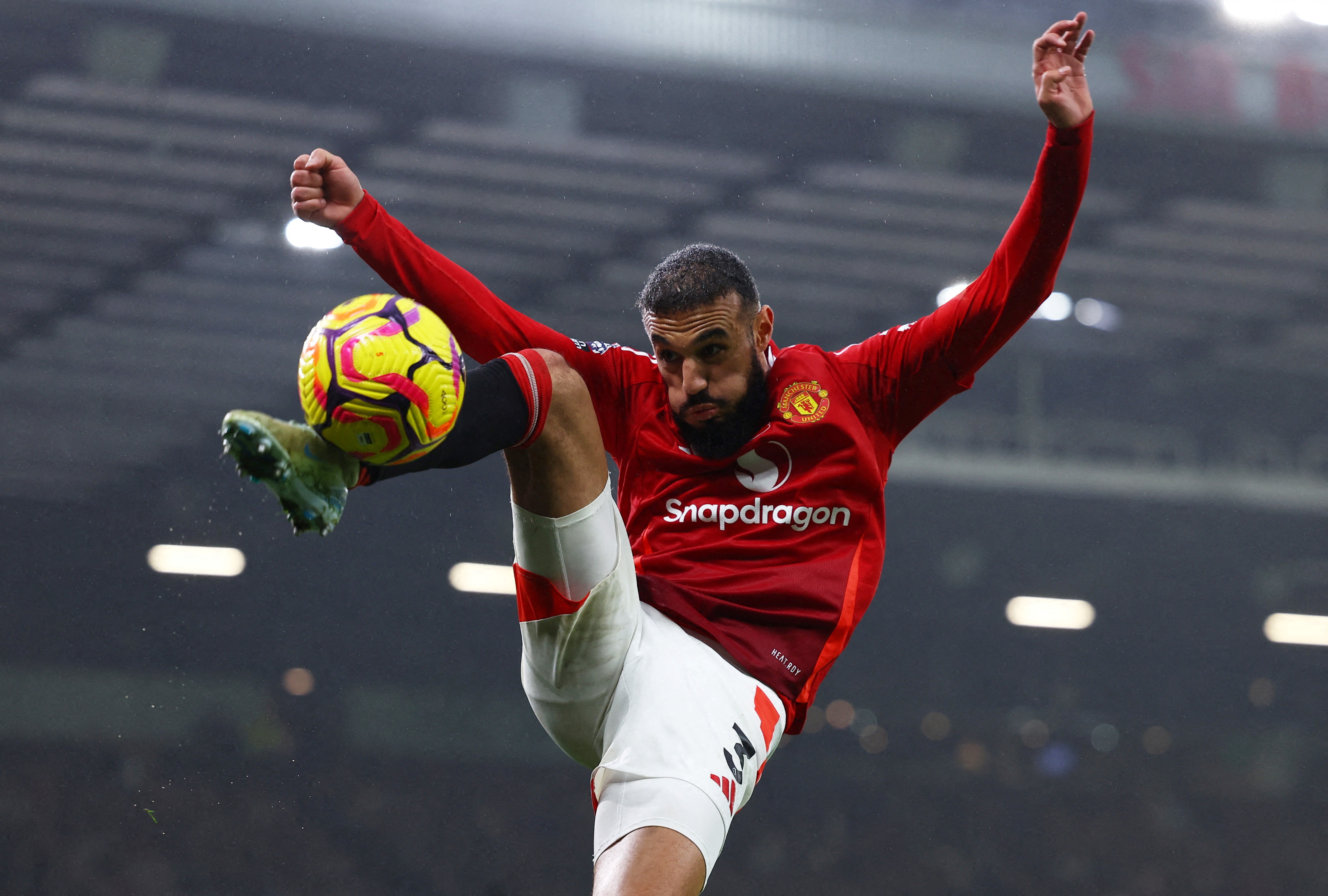 'Quai vat' Mazraoui hinh anh