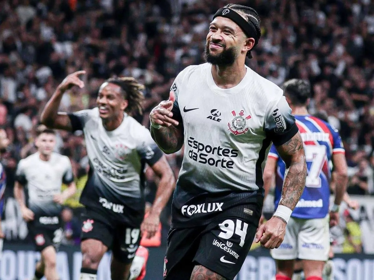 Sieu pham da phat cua Depay hinh anh