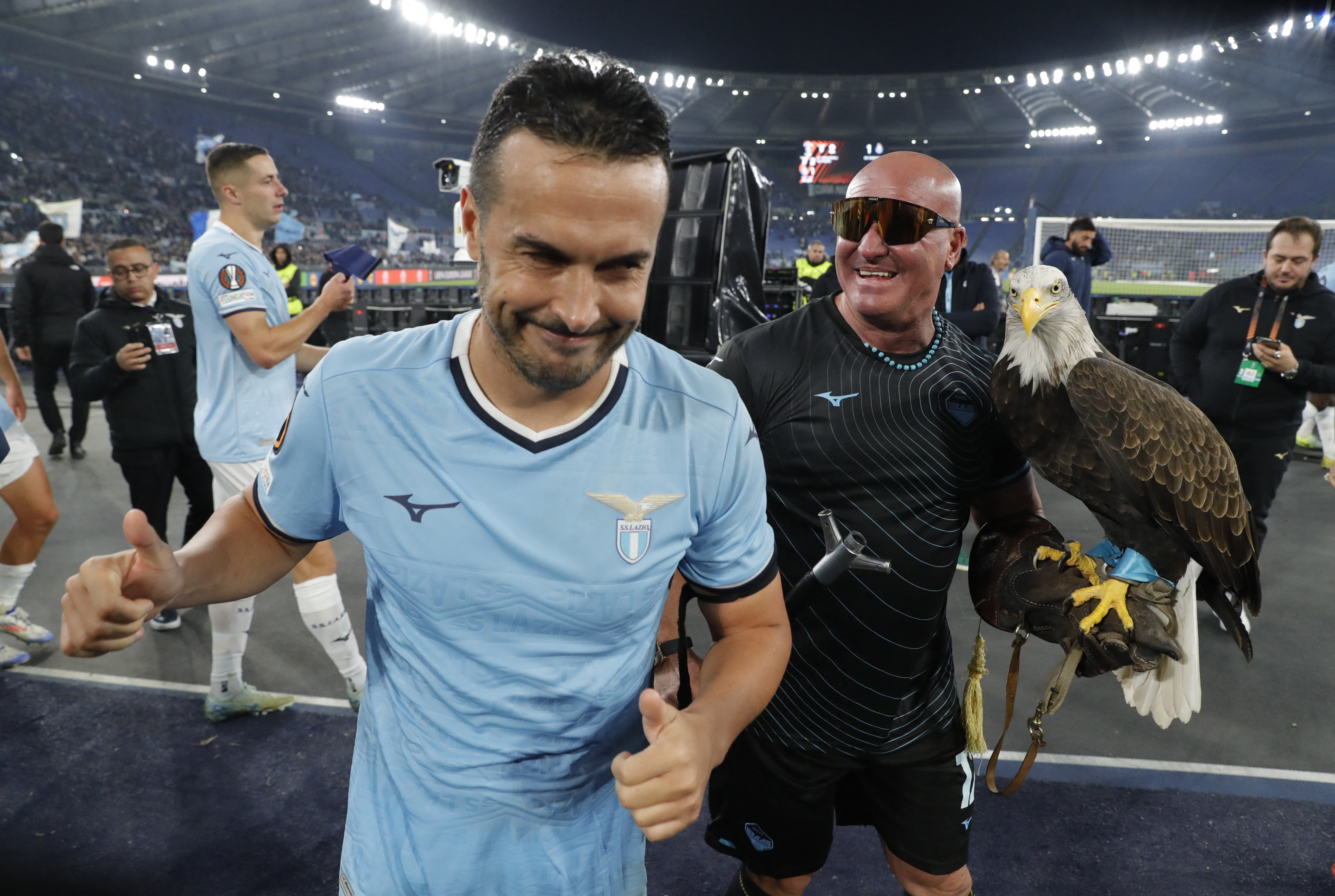 Con ai nho Pedro hinh anh