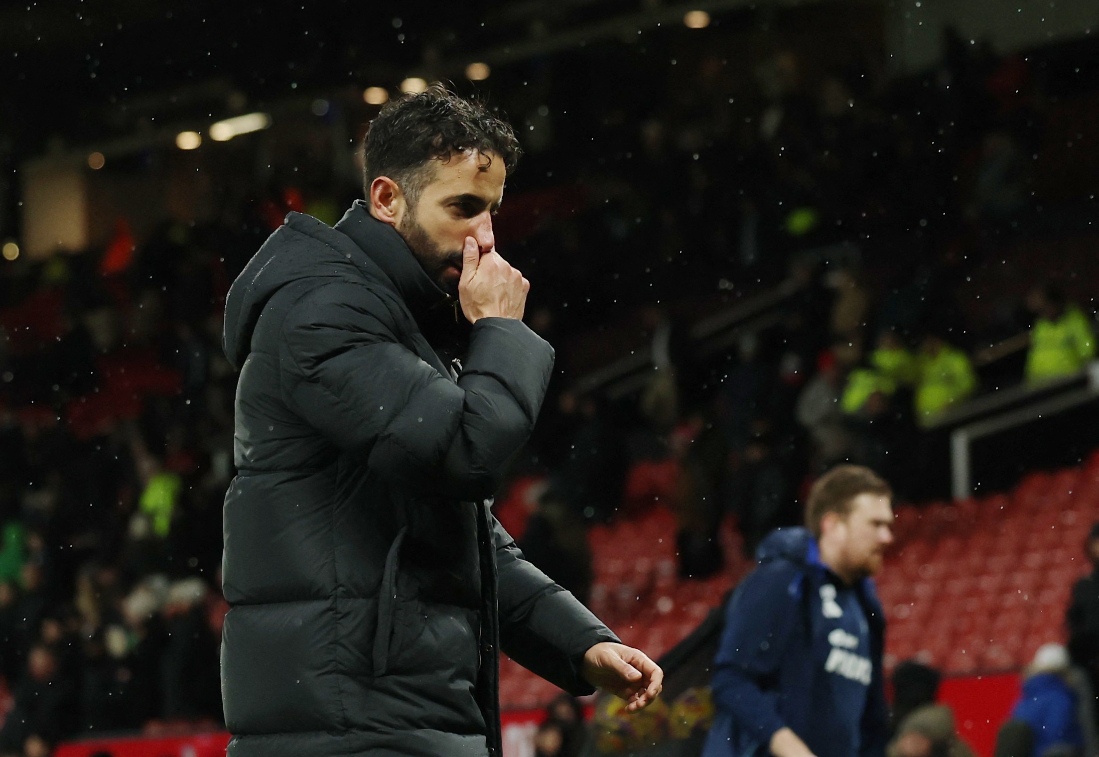 Amorim nhan loi hinh anh