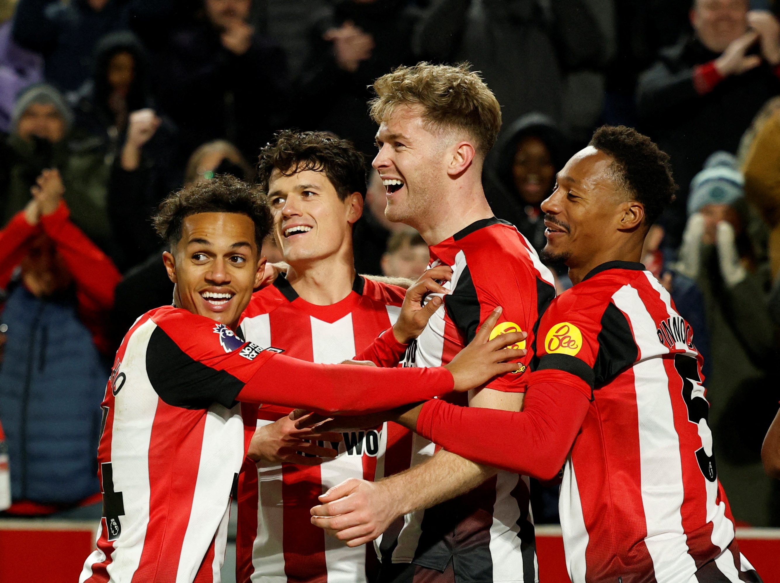 Brentford tao hien tuong o Premier League hinh anh