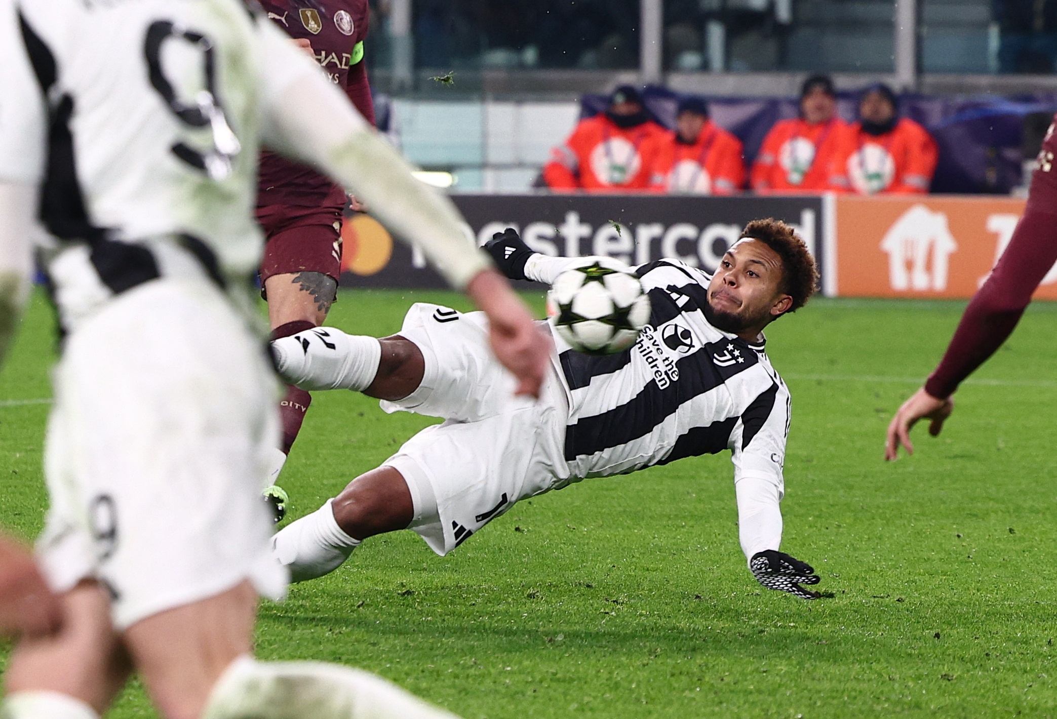 Cot moc lich su cua bong da My tai Champions League hinh anh