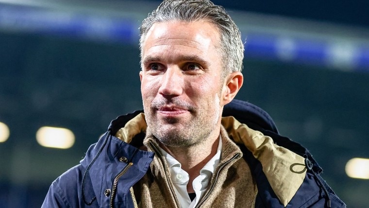 Doi cua Van Persie gay soc hinh anh