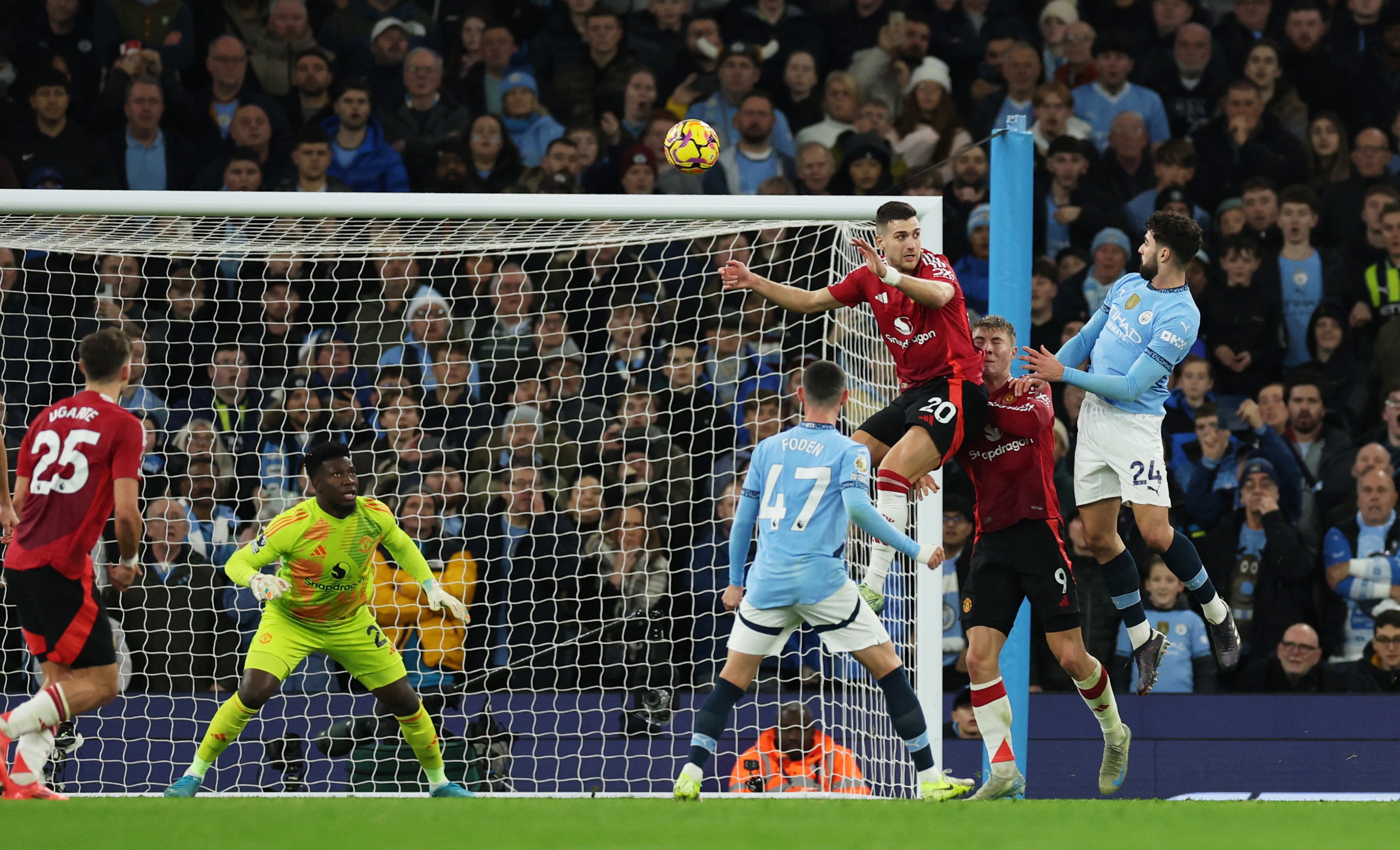 Vet gon duy nhat trong chien thang cua MU hinh anh