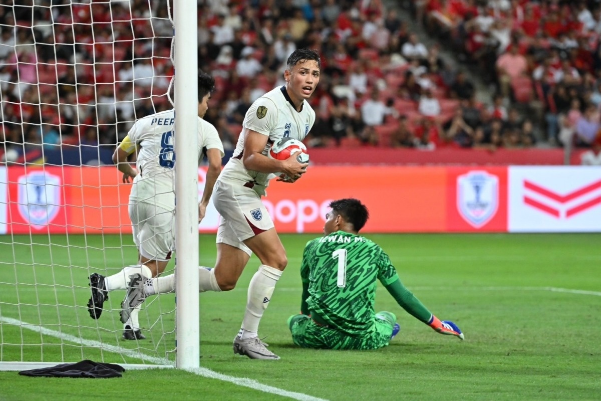 Nghich ly cua tuyen Thai Lan hinh anh