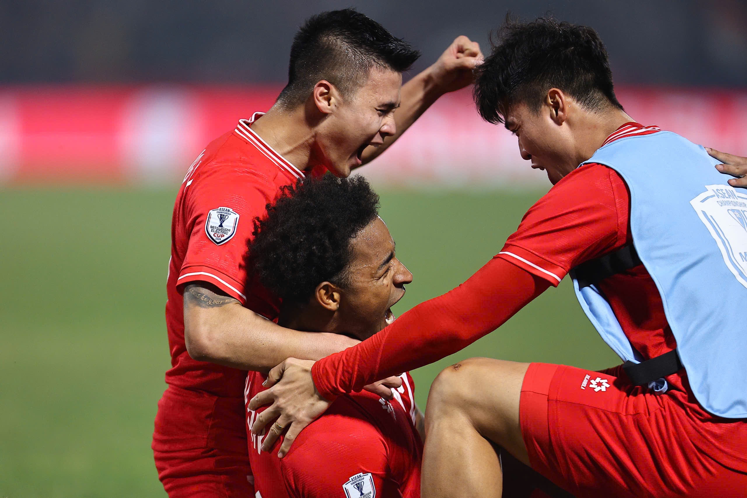 Khong can Xuan Son, Viet Nam van tu tin truoc Singapore hinh anh