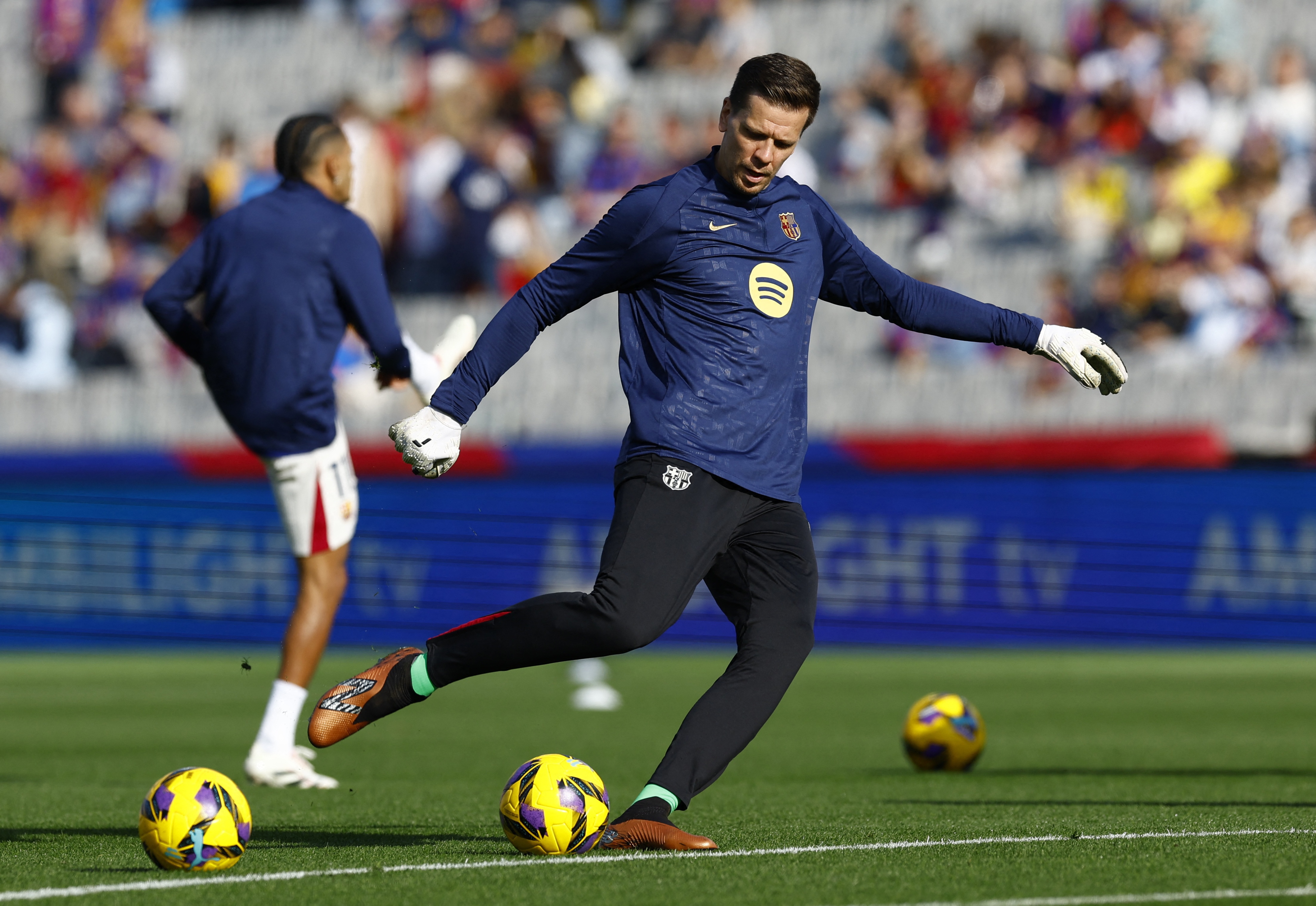 Szczesny gio ra sao? hinh anh