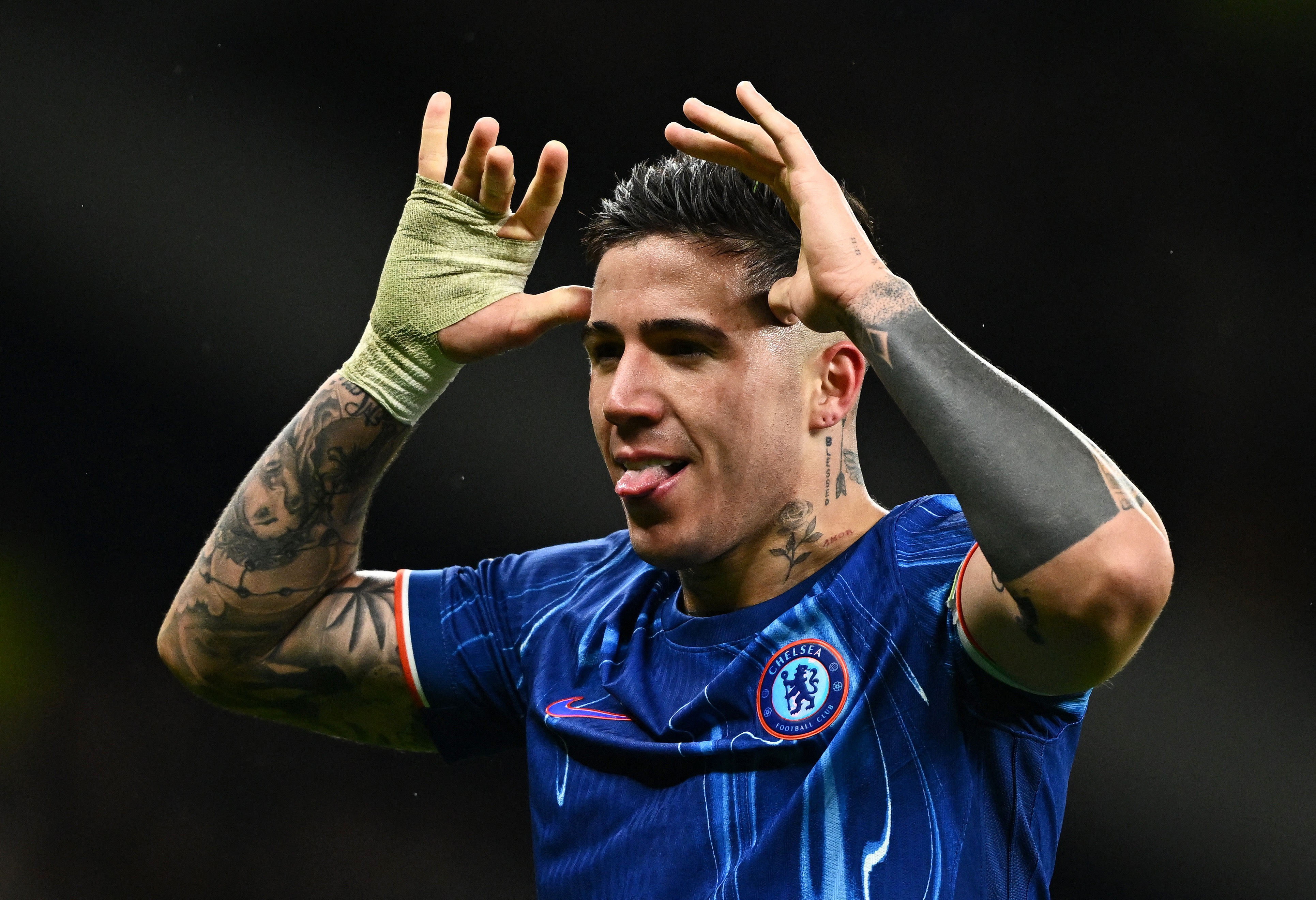 'Bom tan' tram trieu bang cua Chelsea lot xac the nao hinh anh