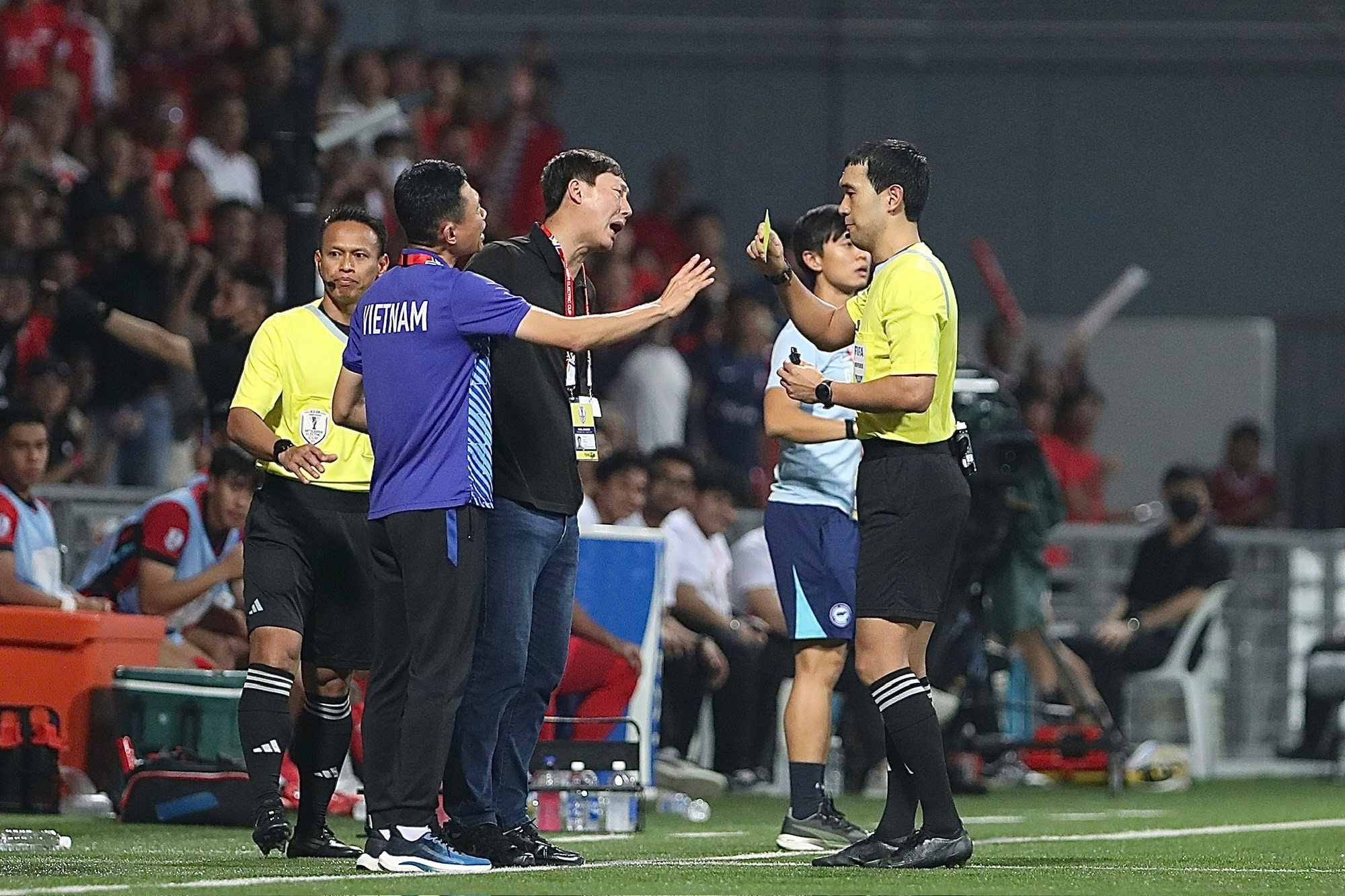 Trong tai bat tran Viet Nam gay tranh cai hinh anh