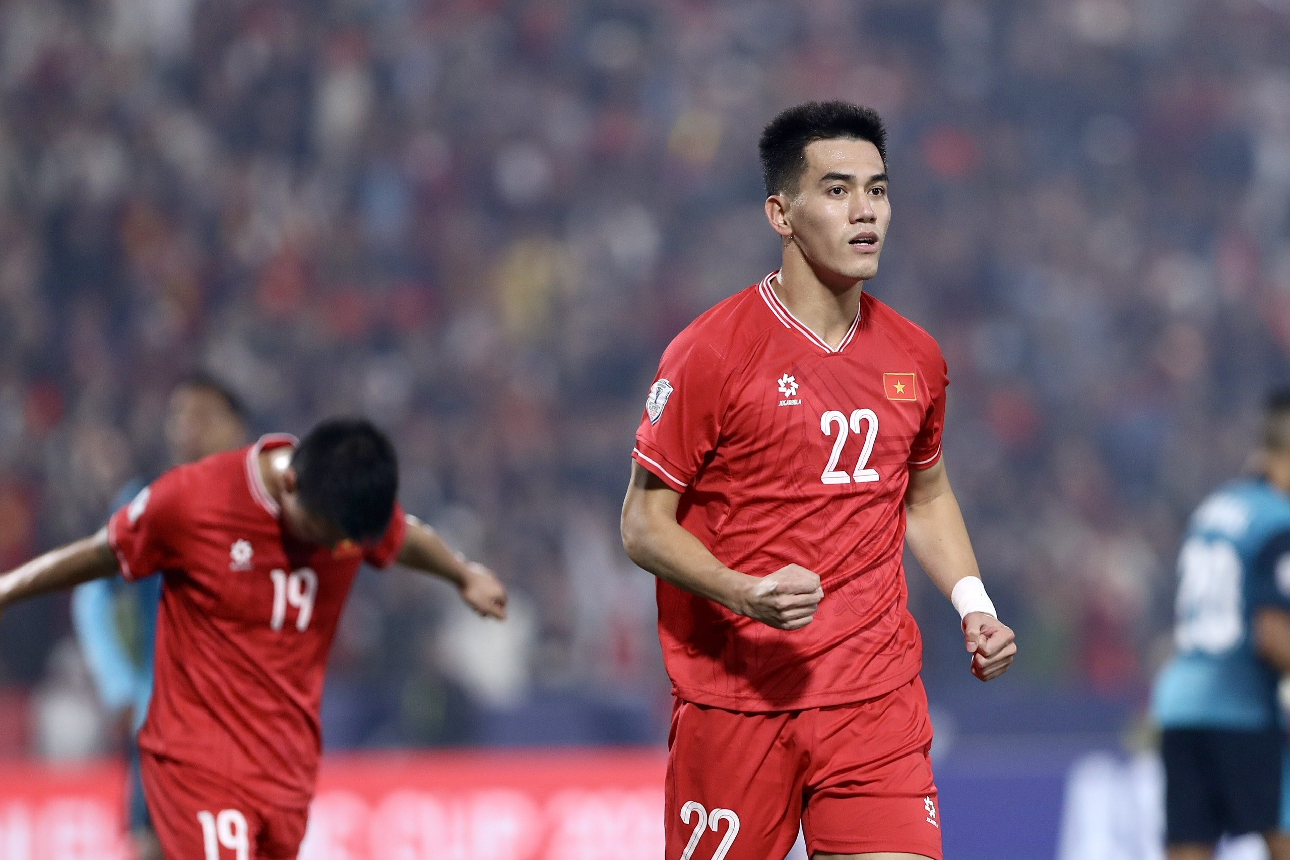 Tien Linh di tim dinh cao con lai hinh anh