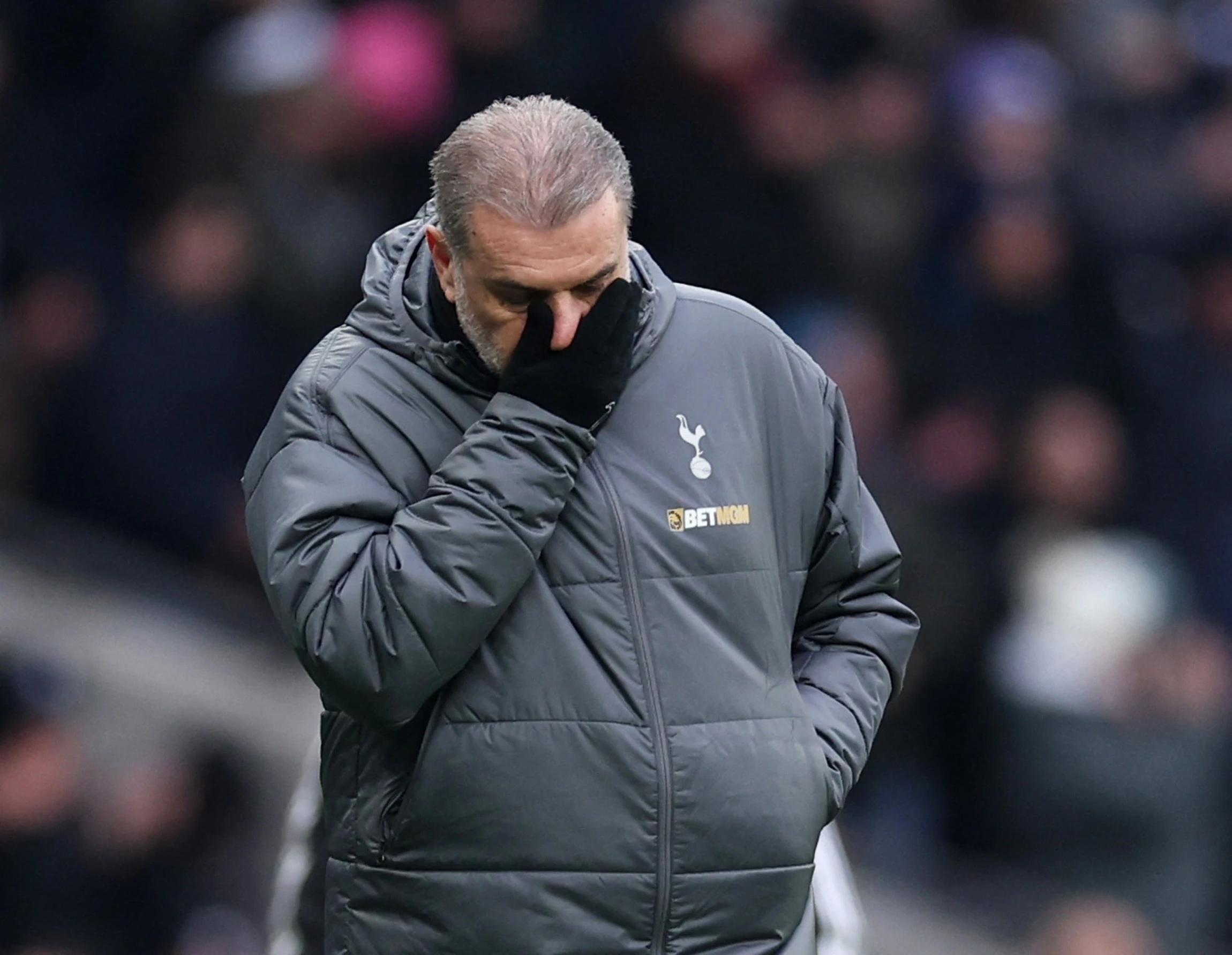 Tottenham sap sa thai Postecoglou hinh anh