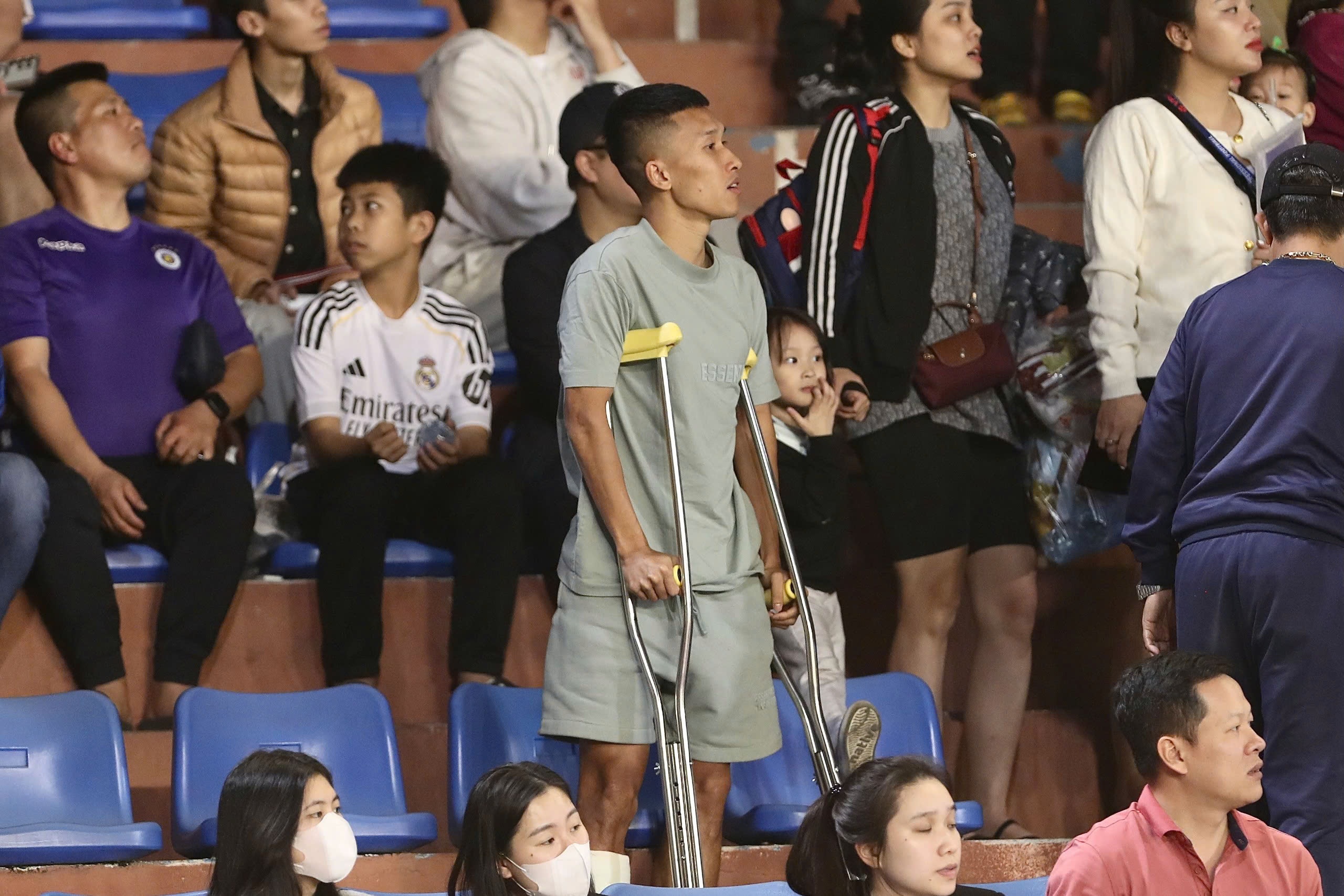 Doan Ngoc Tan chan thuong nang hinh anh