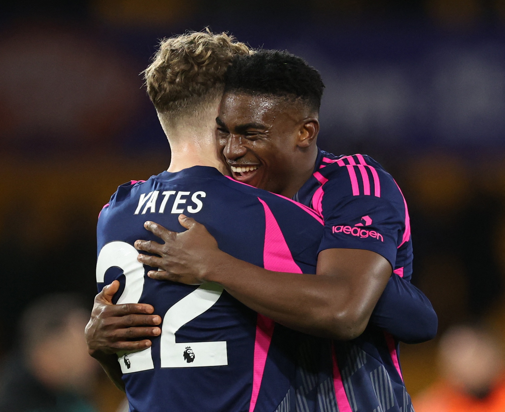 Nottingham Forest thang hoa voi chien thang thu 6 lien tiep hinh anh