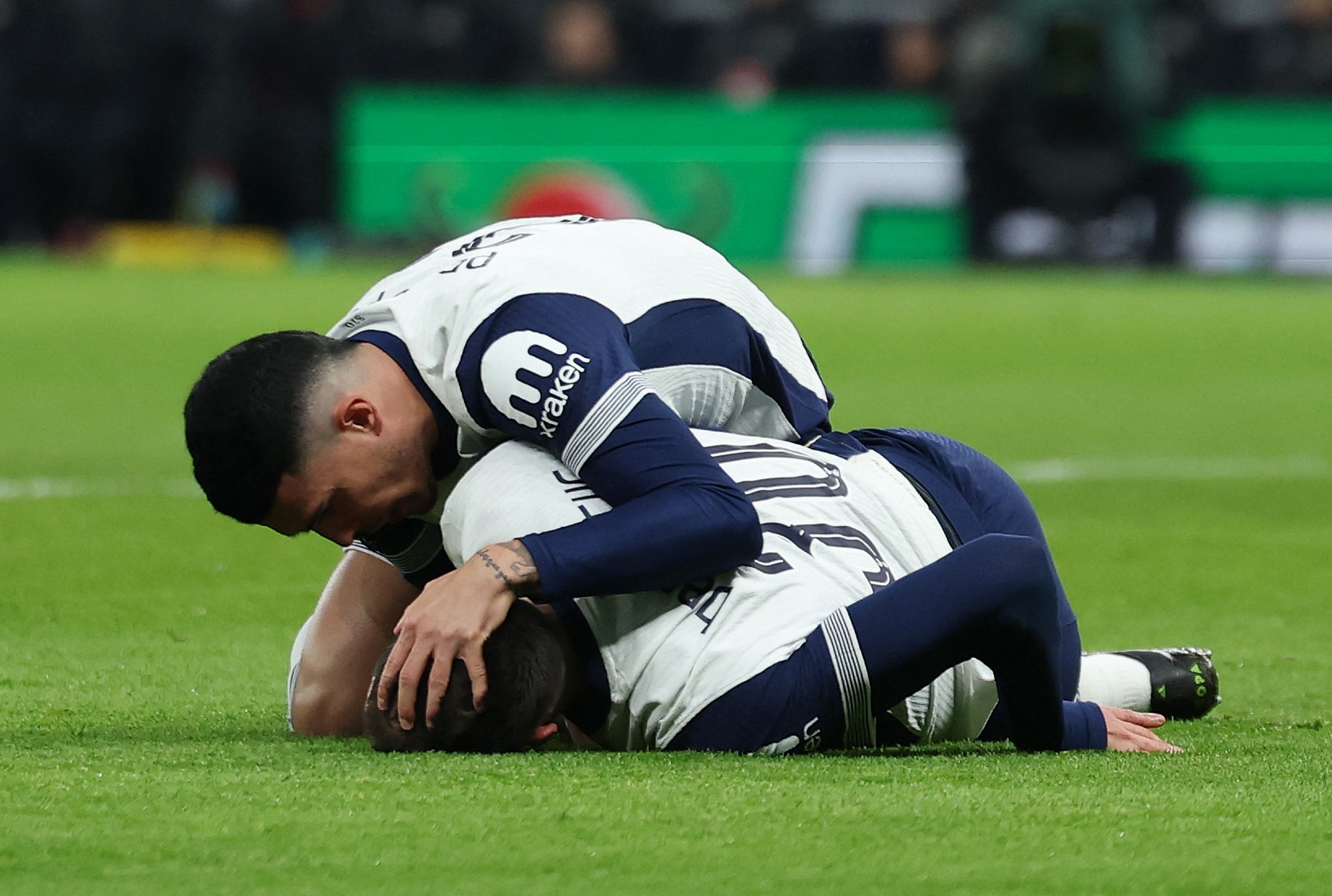 Bentancur roi san bang cang sau chan thuong dau hinh anh