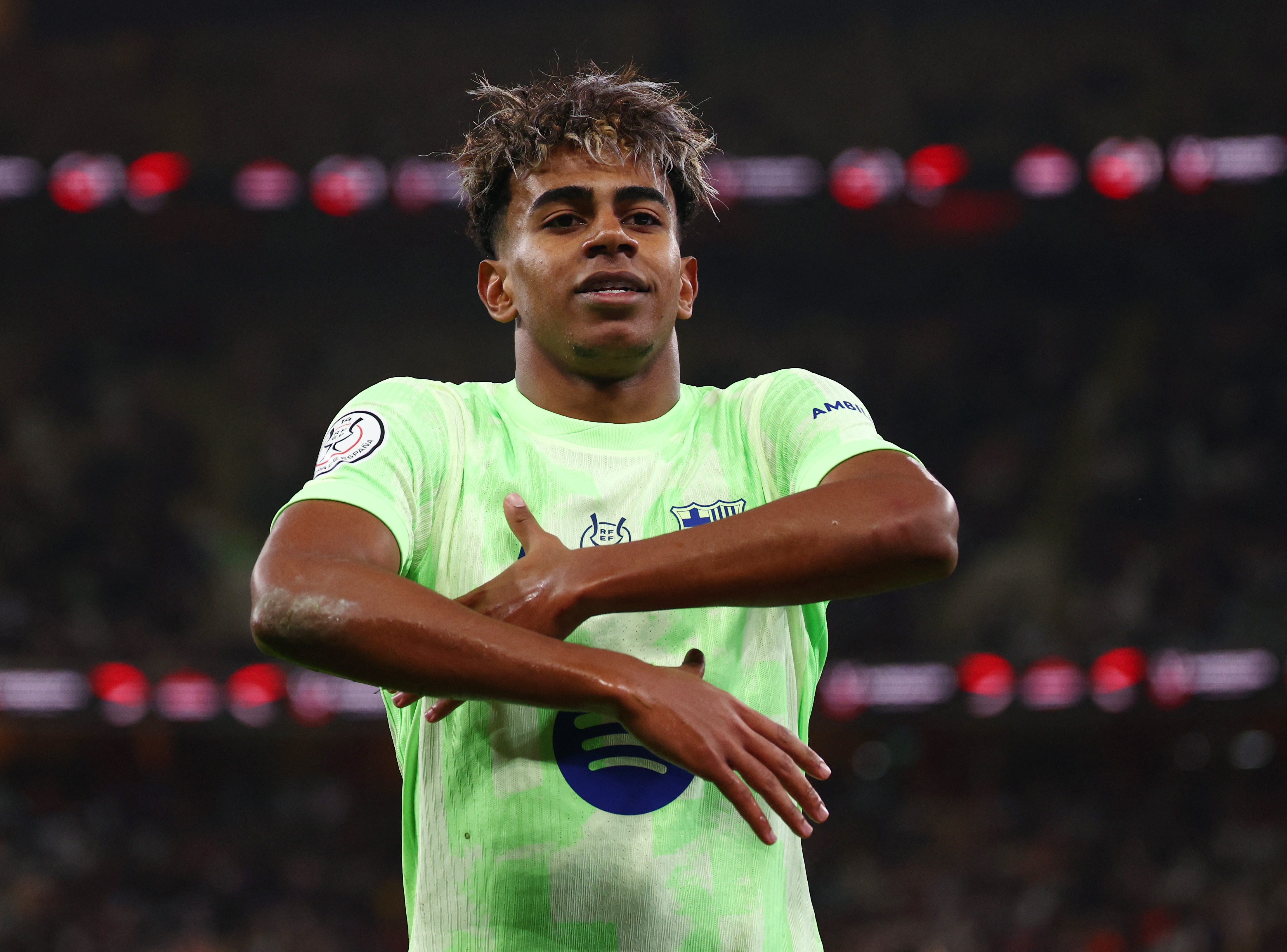 Barcelona vao chung ket Sieu cup Tay Ban Nha hinh anh