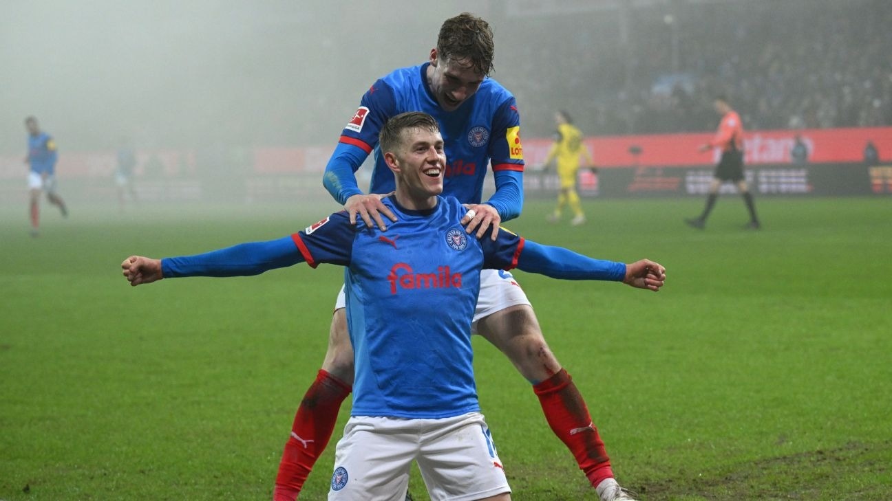 Doi ap chot tao con dia chan o Bundesliga hinh anh