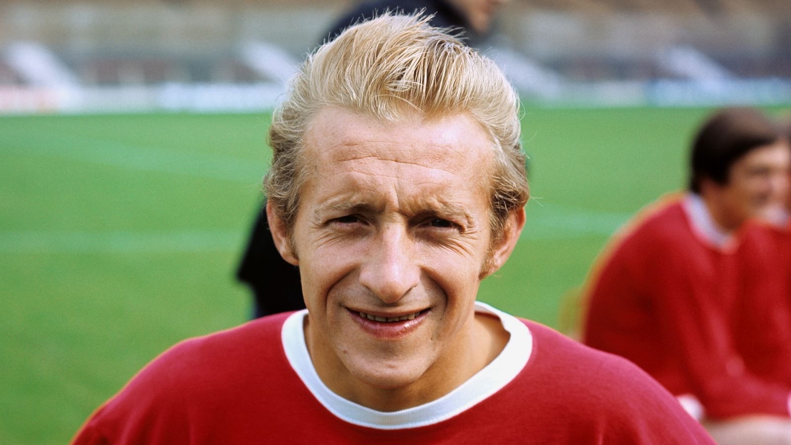 Huyen thoai Denis Law cua MU qua doi hinh anh