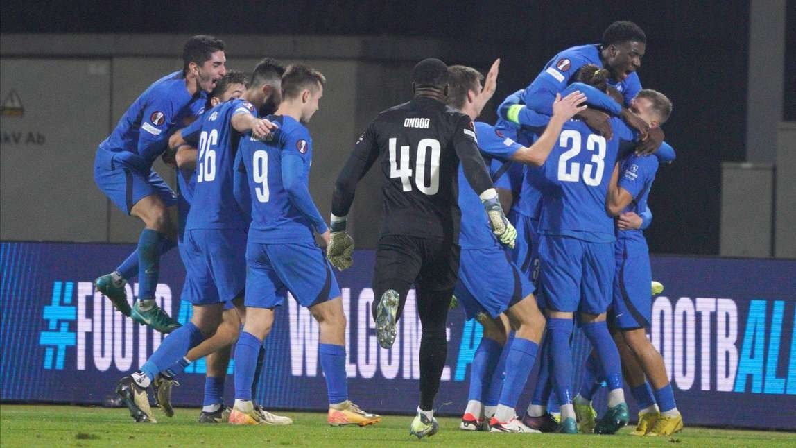 Dia chan xay ra o Europa League hinh anh