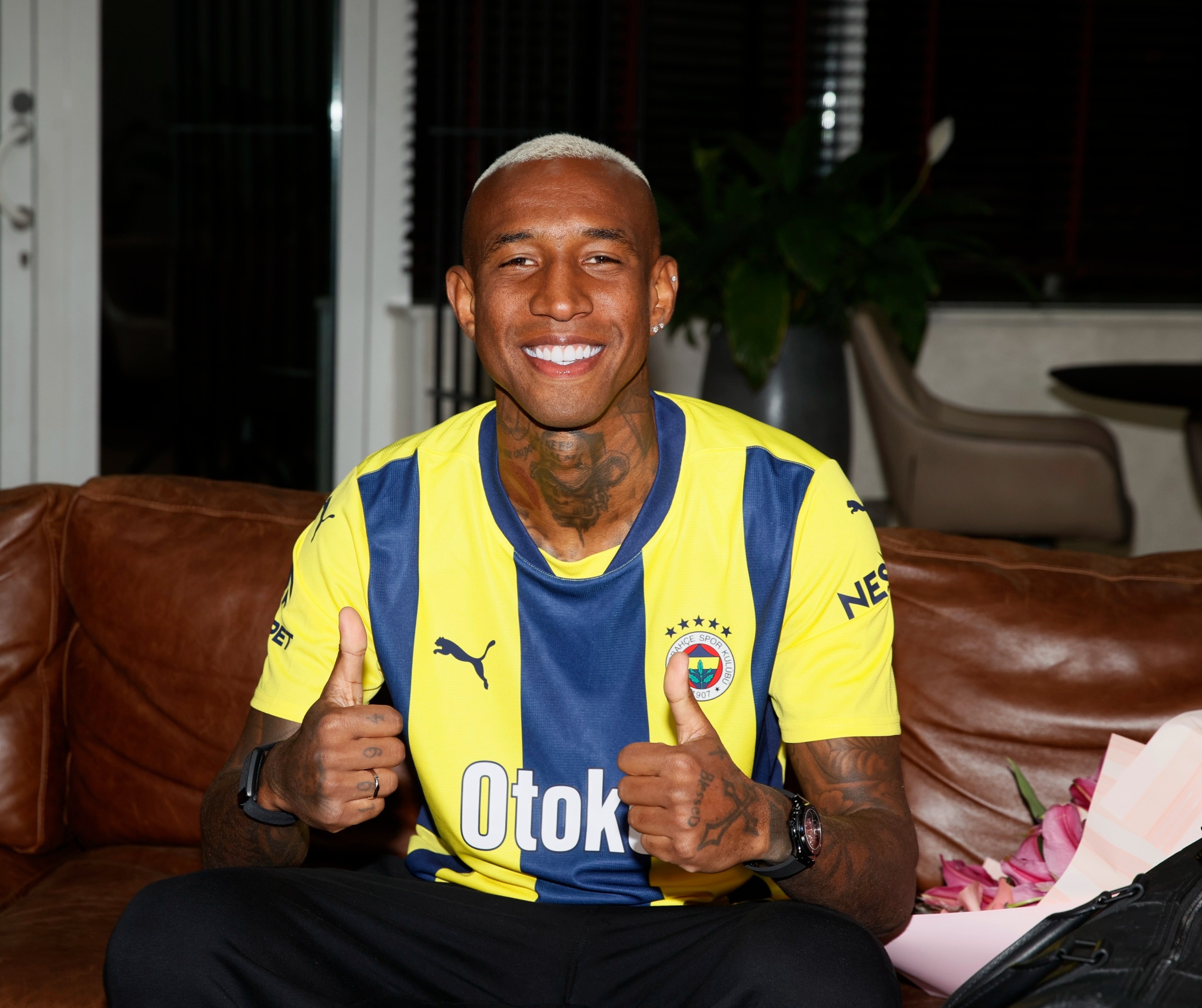 Fenerbahce vung tien mua sam cau thu hinh anh