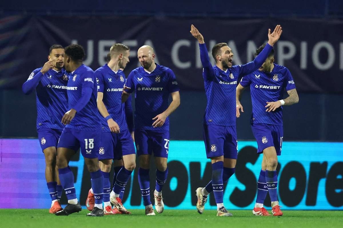 Doi bi loai tuc tuoi nhat o Champions League hinh anh