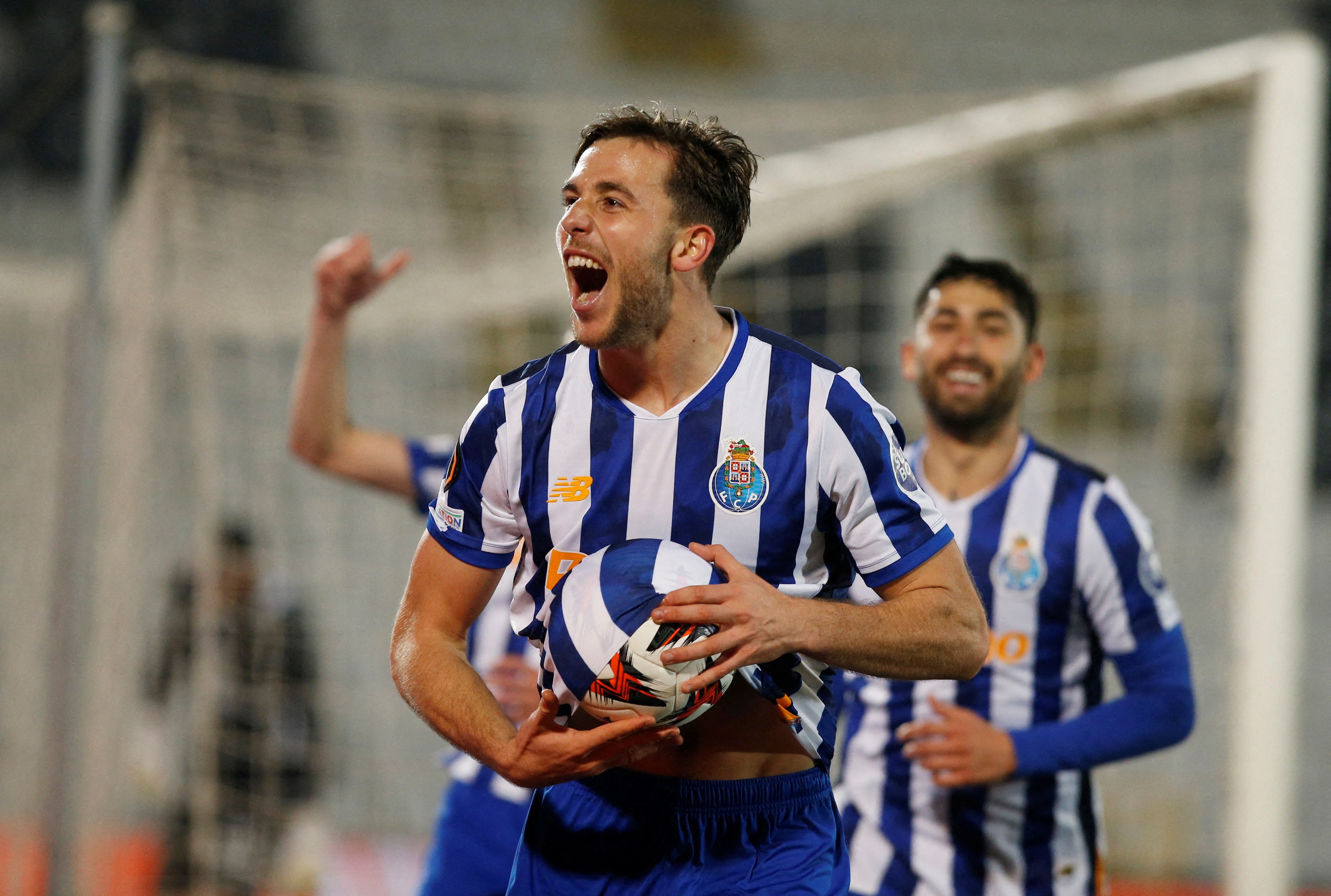 Bom tan 60 trieu euro cua Man City la ai hinh anh