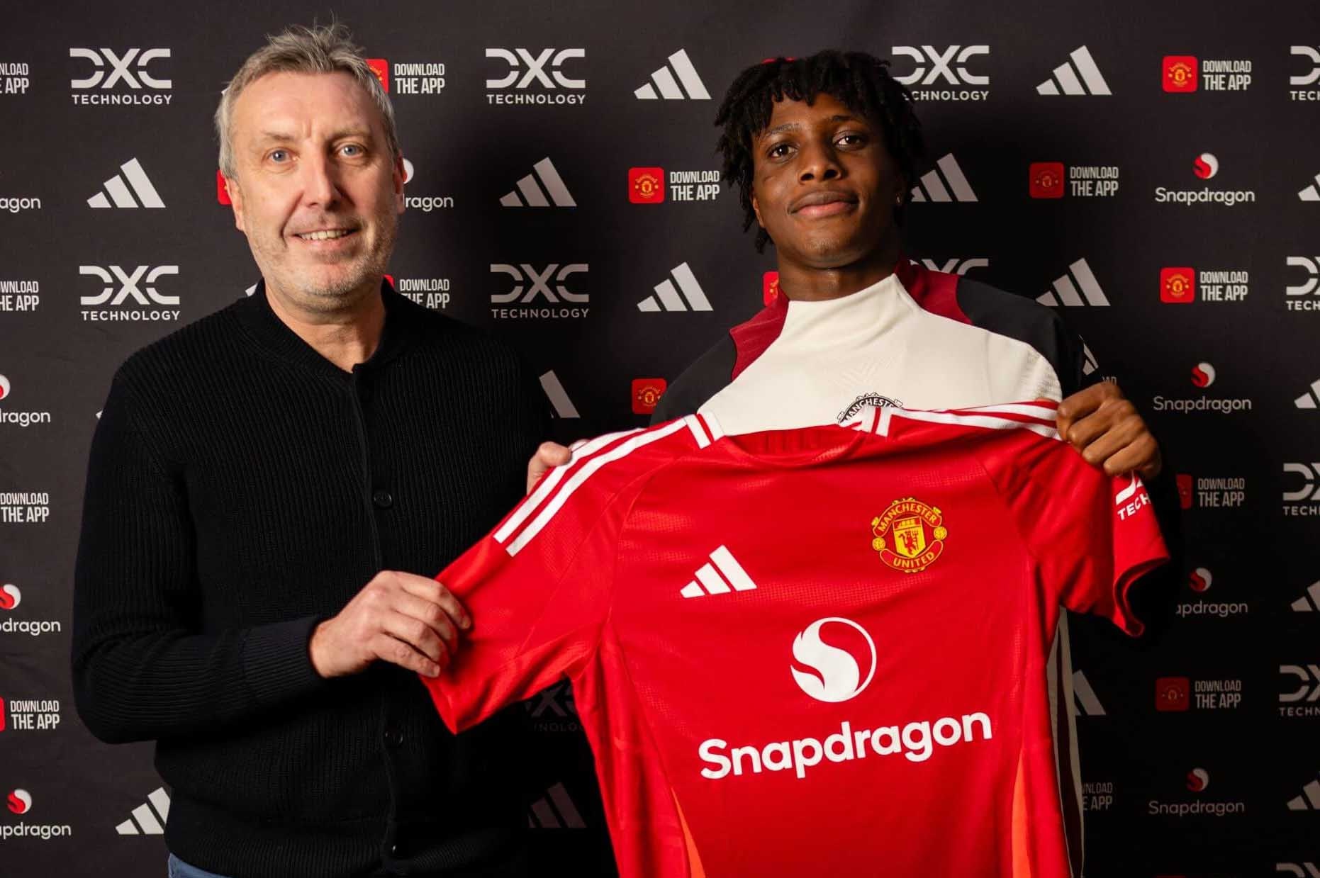 Dieu gi da khien Man United me man Patrick Dorgu? hinh anh