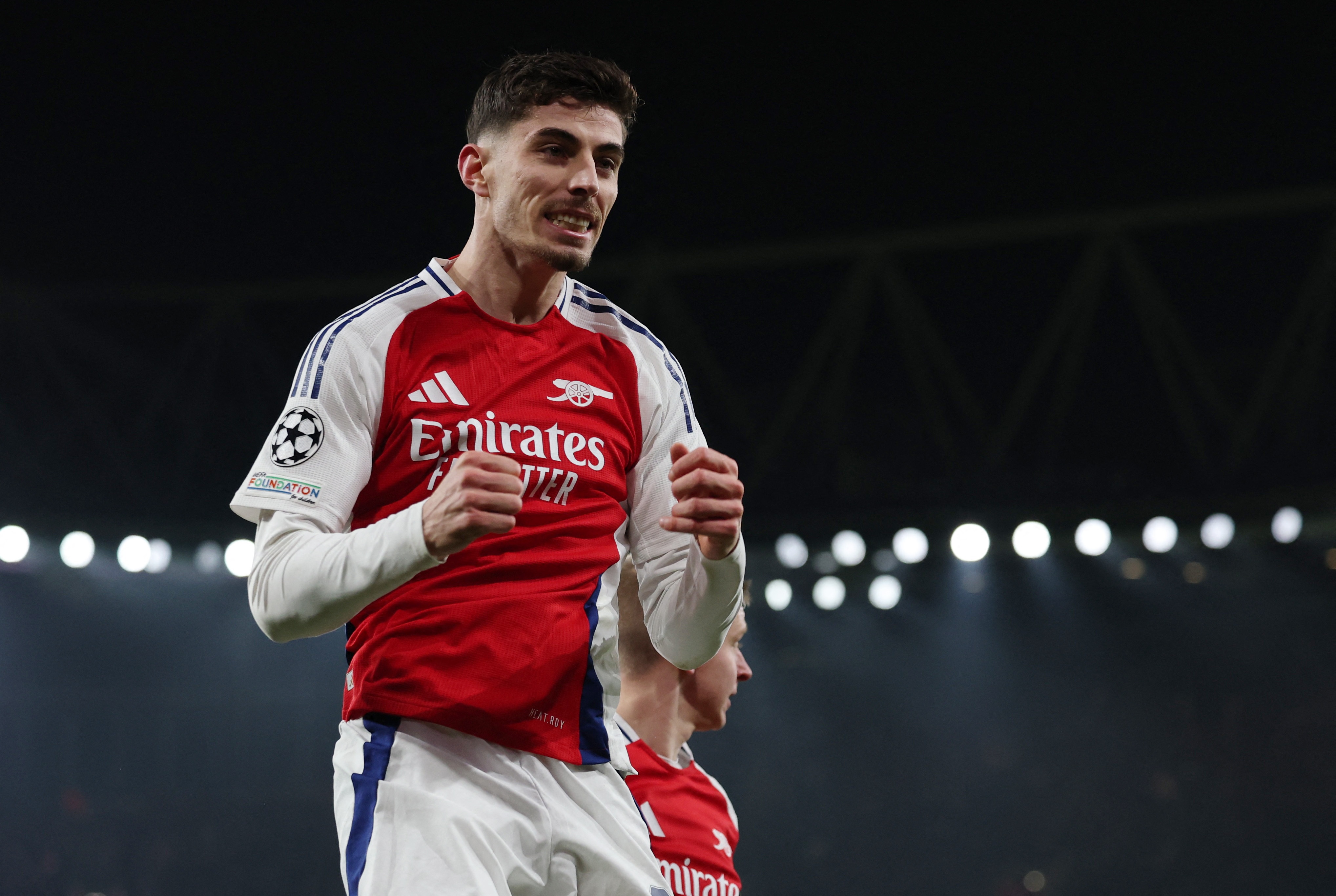 Havertz ganh hang cong, Arsenal om 'bom no cham' hinh anh