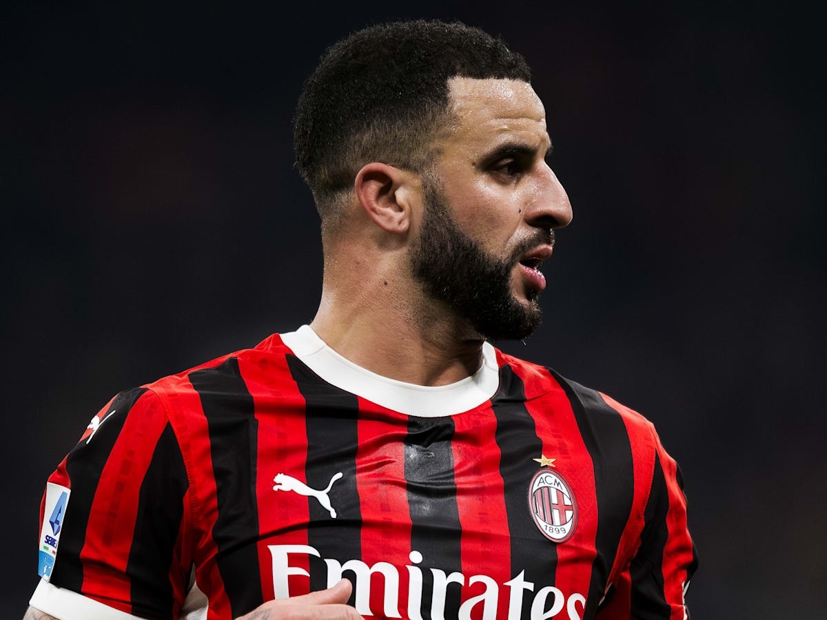 Walker dat thoa thuan voi Everton hinh anh